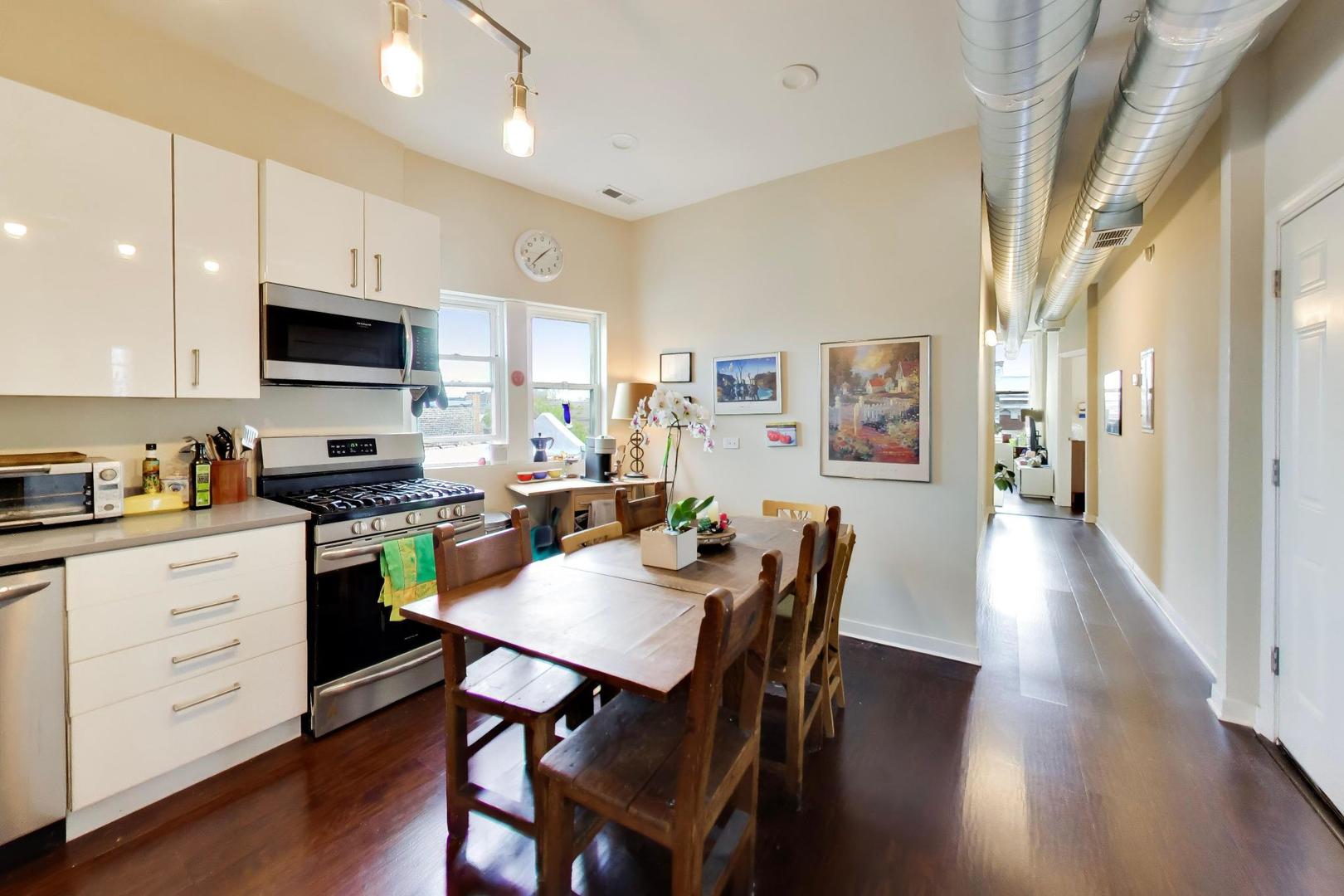 1418 W 18th Street Unit: 3