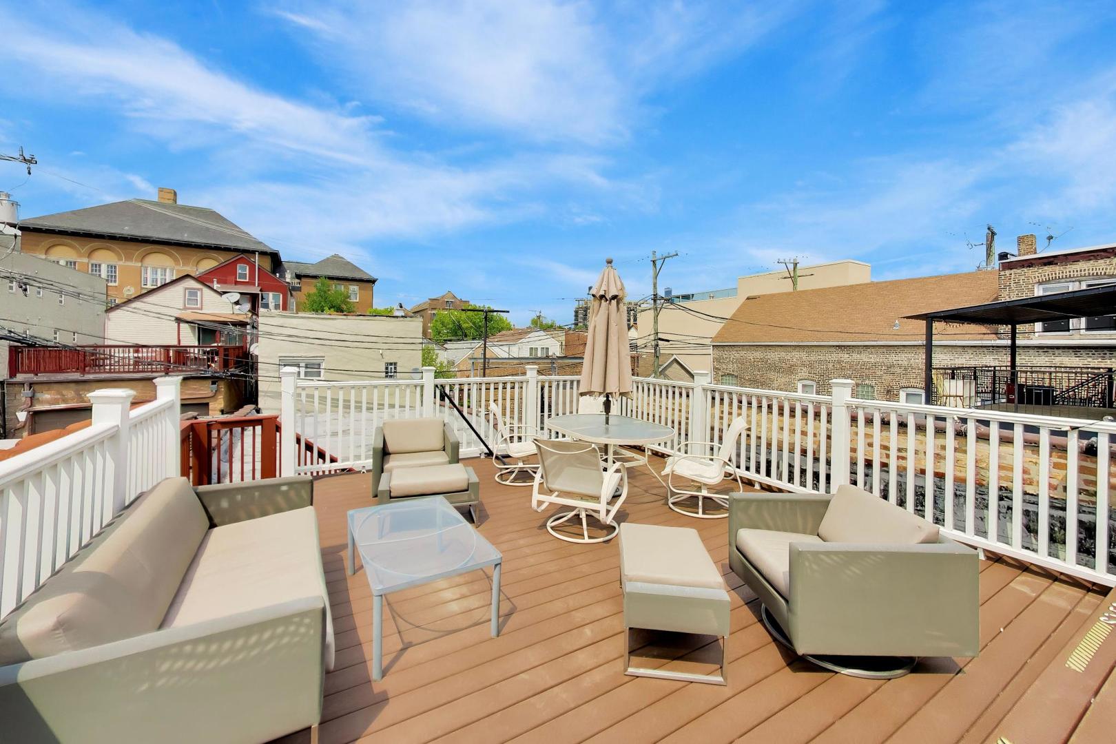 1418 W 18th Street Unit: 3