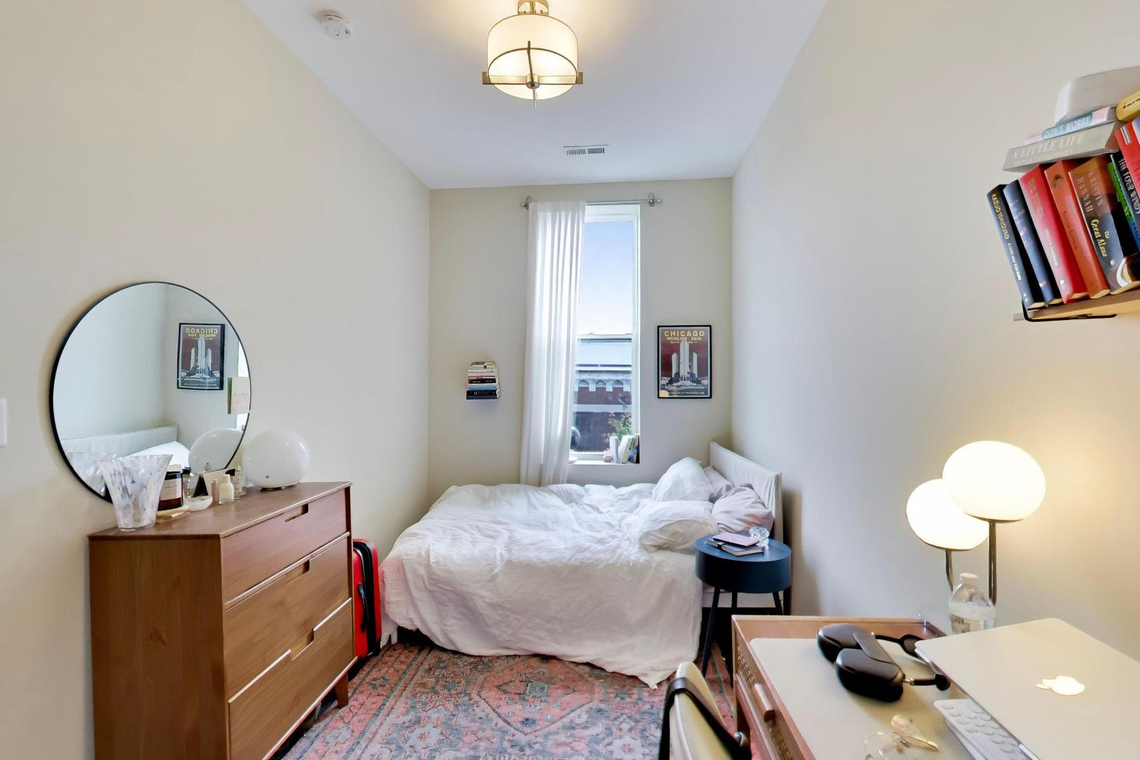 1418 W 18th Street Unit: 3