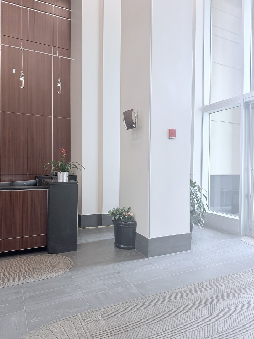1400 S Michigan Avenue Unit: 1810