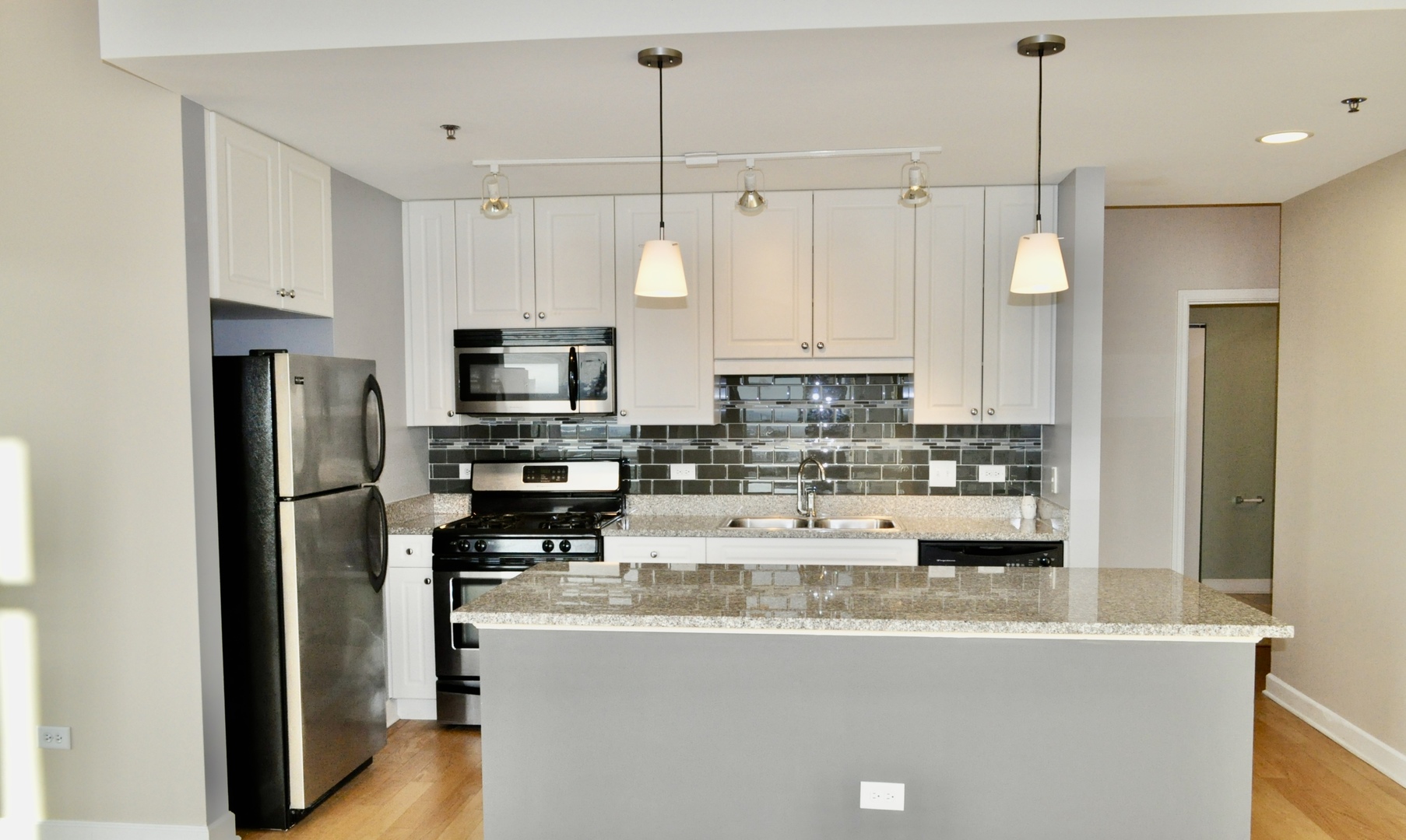 1400 S Michigan Avenue Unit: 1810