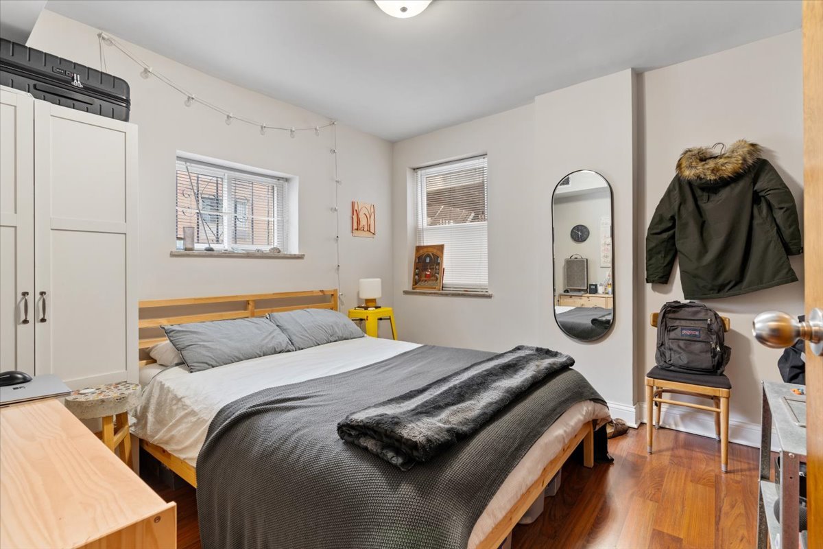 116 W Grand Avenue Unit: 3