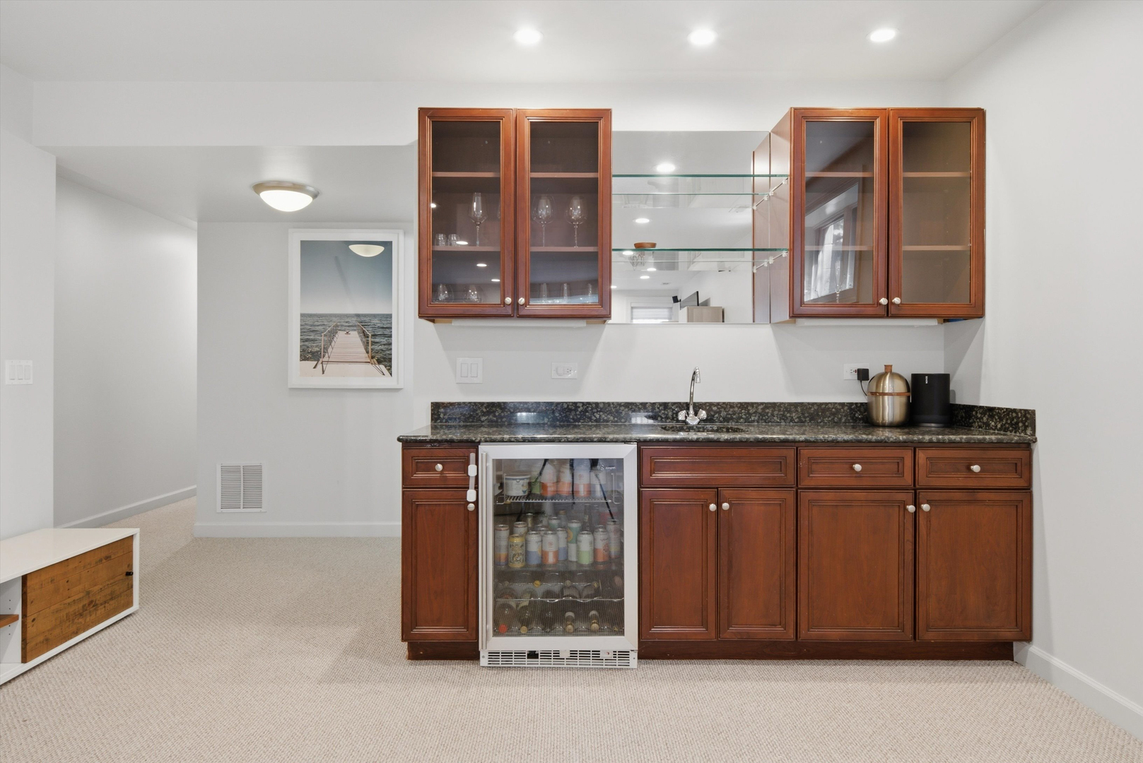 1109 W Cornelia Avenue Unit: 1W