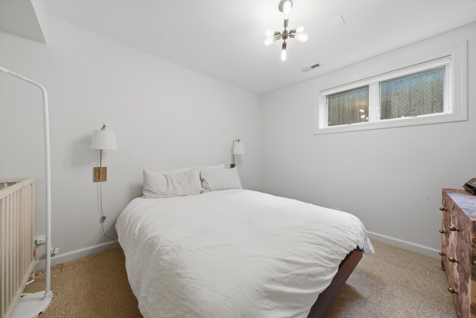 1109 W Cornelia Avenue Unit: 1W