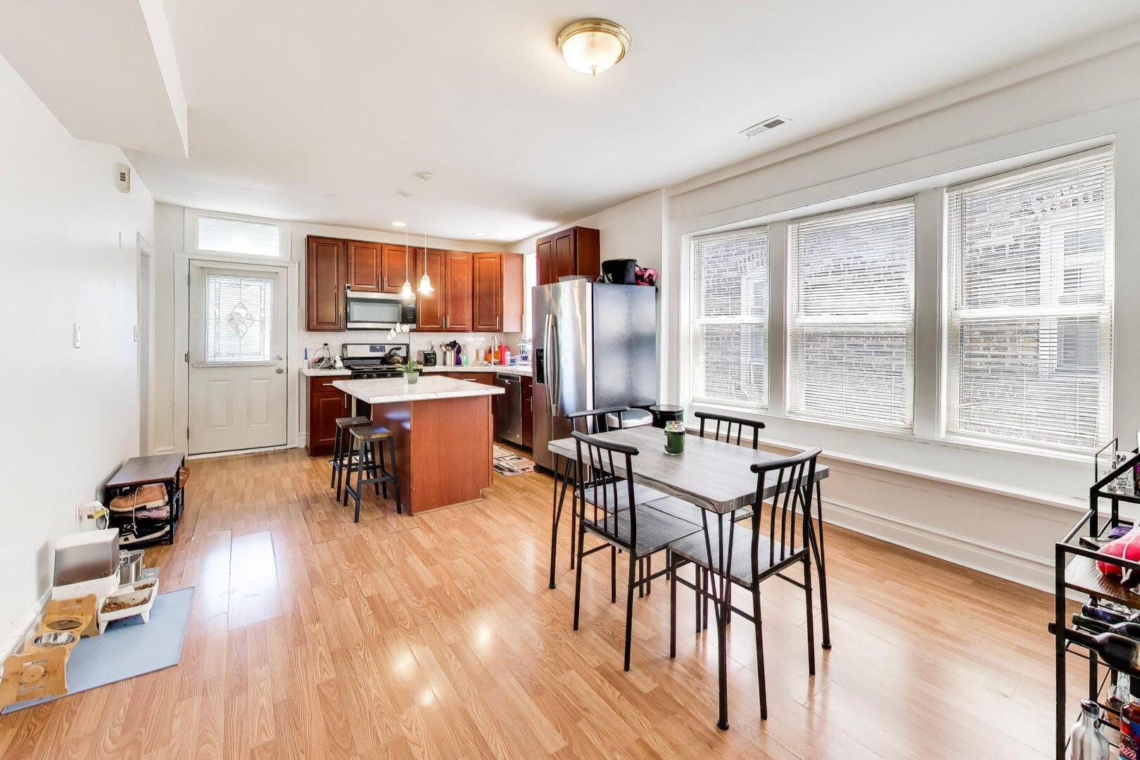 3435 N Harding Avenue Unit: 1