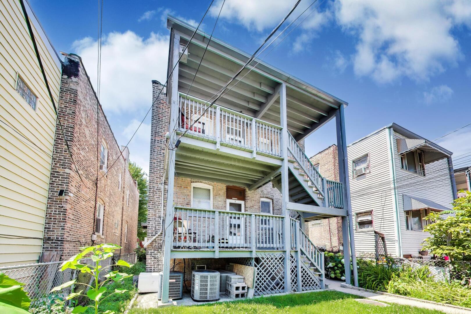 3435 N Harding Avenue Unit: 1