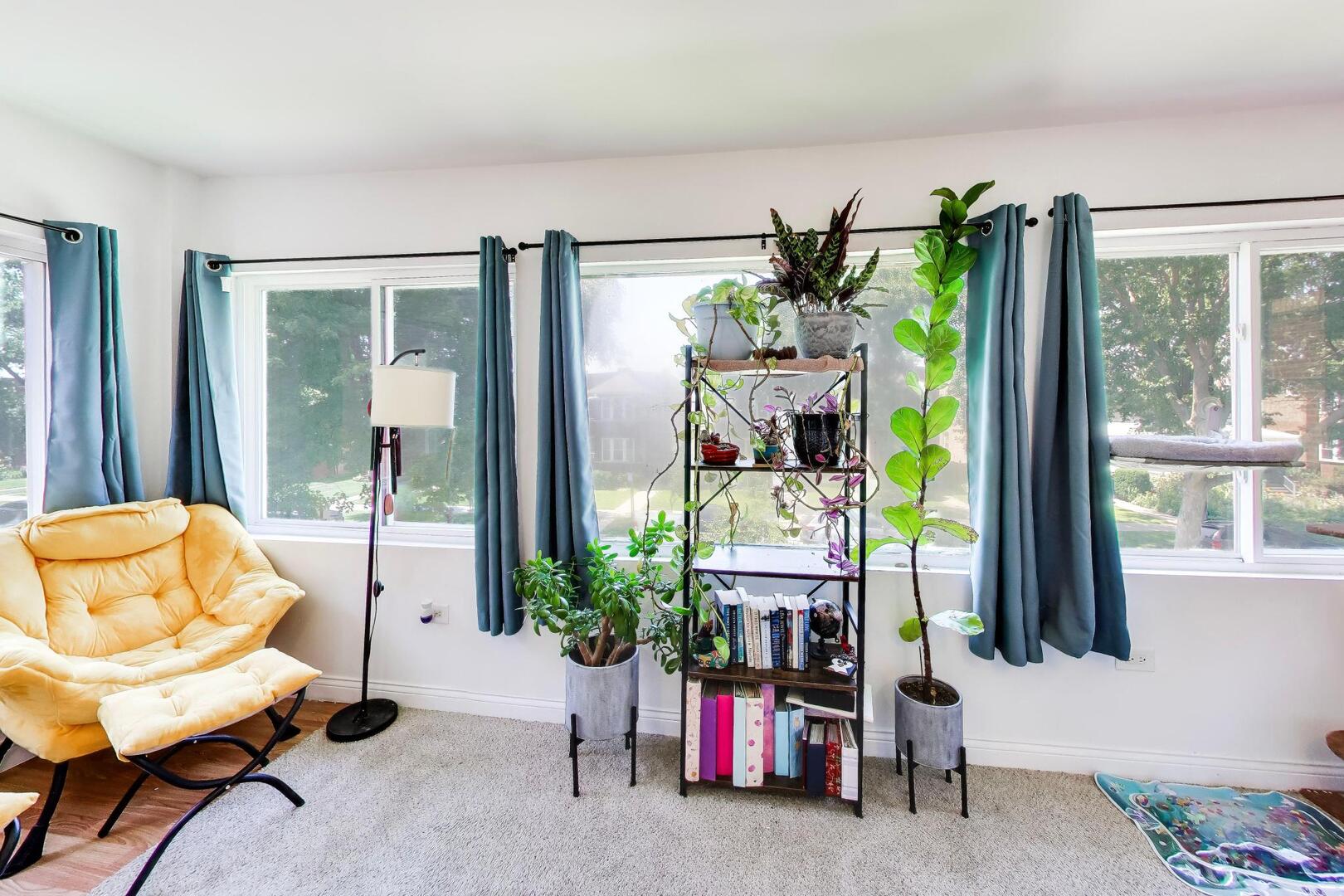 3435 N Harding Avenue Unit: 1