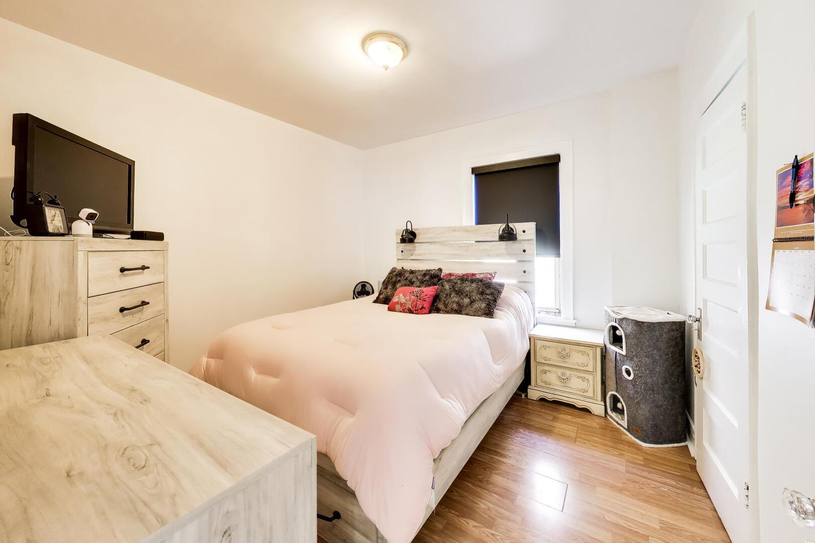 3435 N Harding Avenue Unit: 1