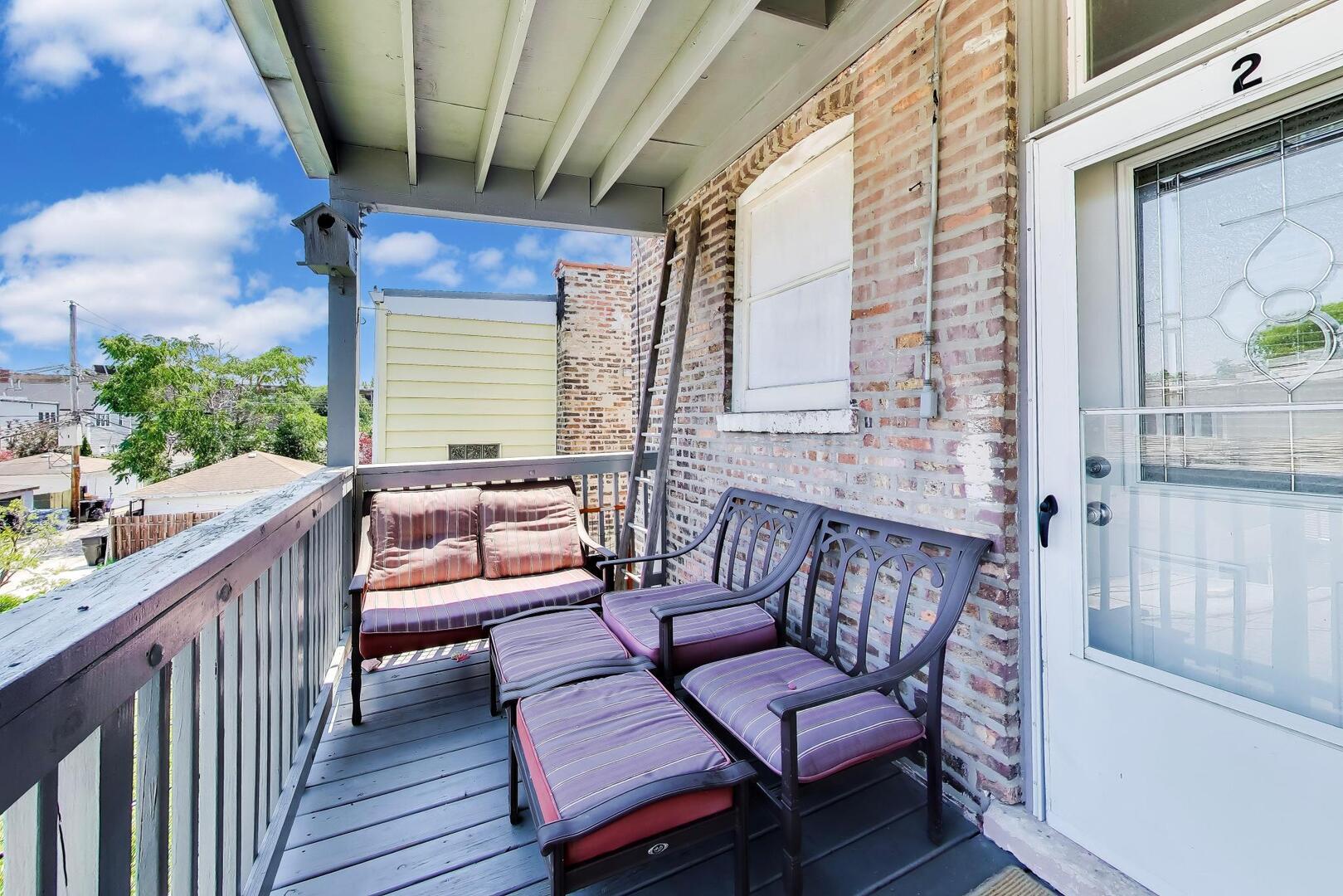 3435 N Harding Avenue Unit: 1