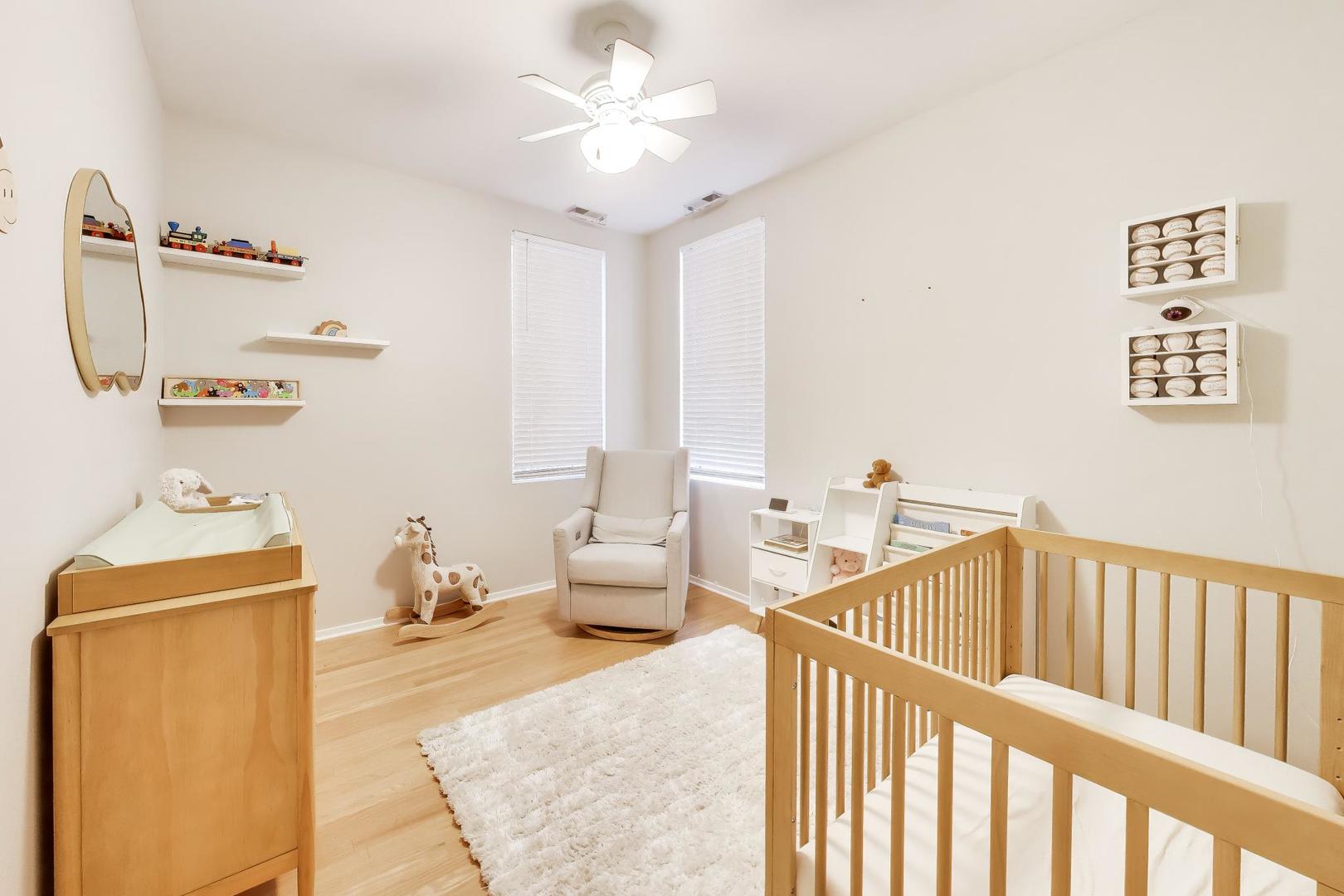 844 W Diversey Parkway Unit: 3E