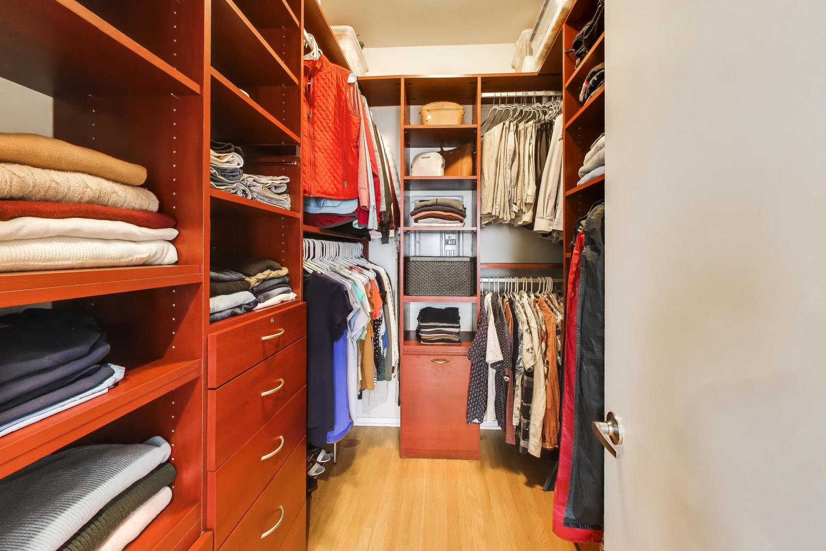 844 W Diversey Parkway Unit: 3E