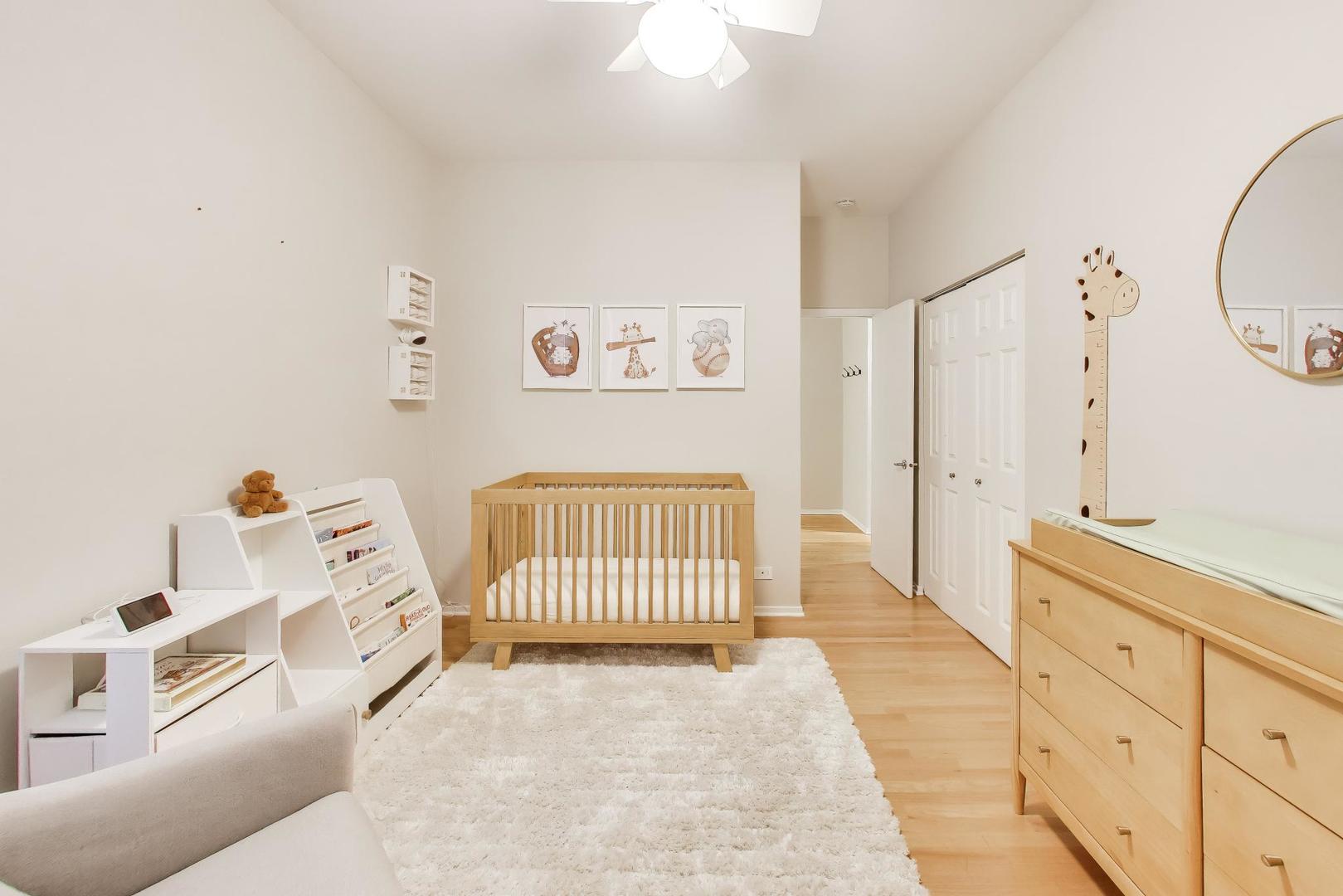 844 W Diversey Parkway Unit: 3E
