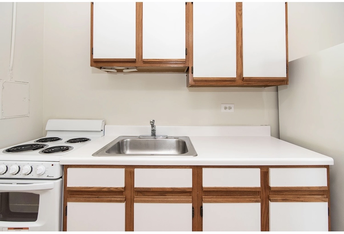 3345 N Marshfield Avenue Unit: 409