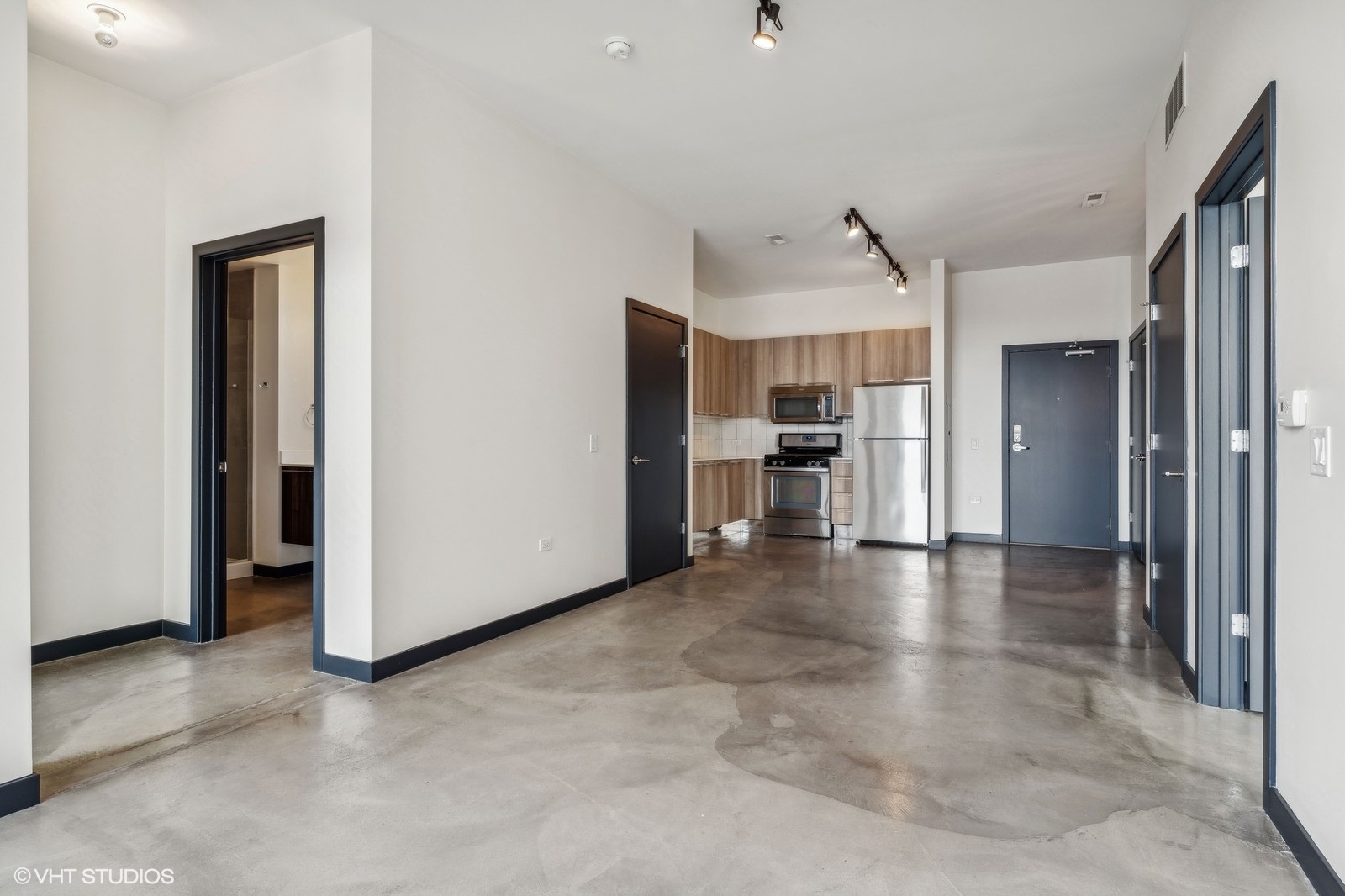 1647 N Milwaukee Avenue Unit: 208