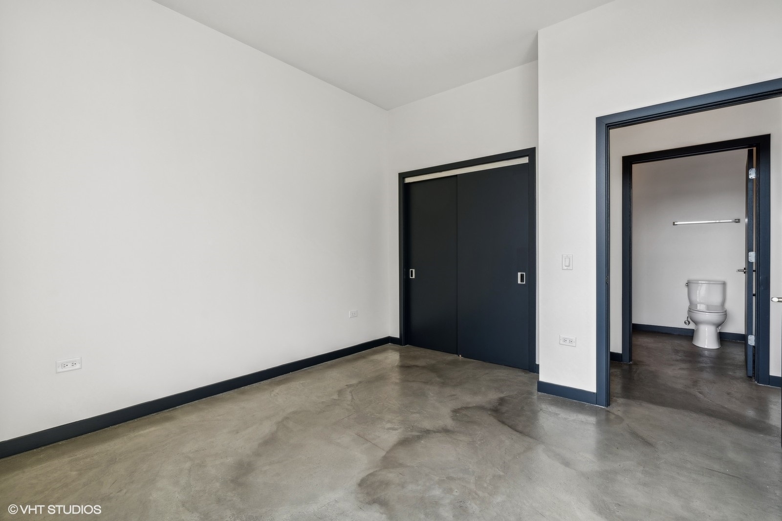 1647 N Milwaukee Avenue Unit: 208