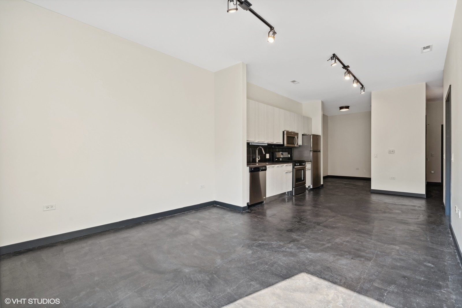 1647 N Milwaukee Avenue Unit: 304
