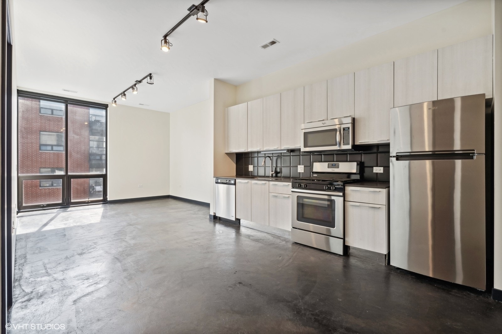 1647 N Milwaukee Avenue Unit: 304