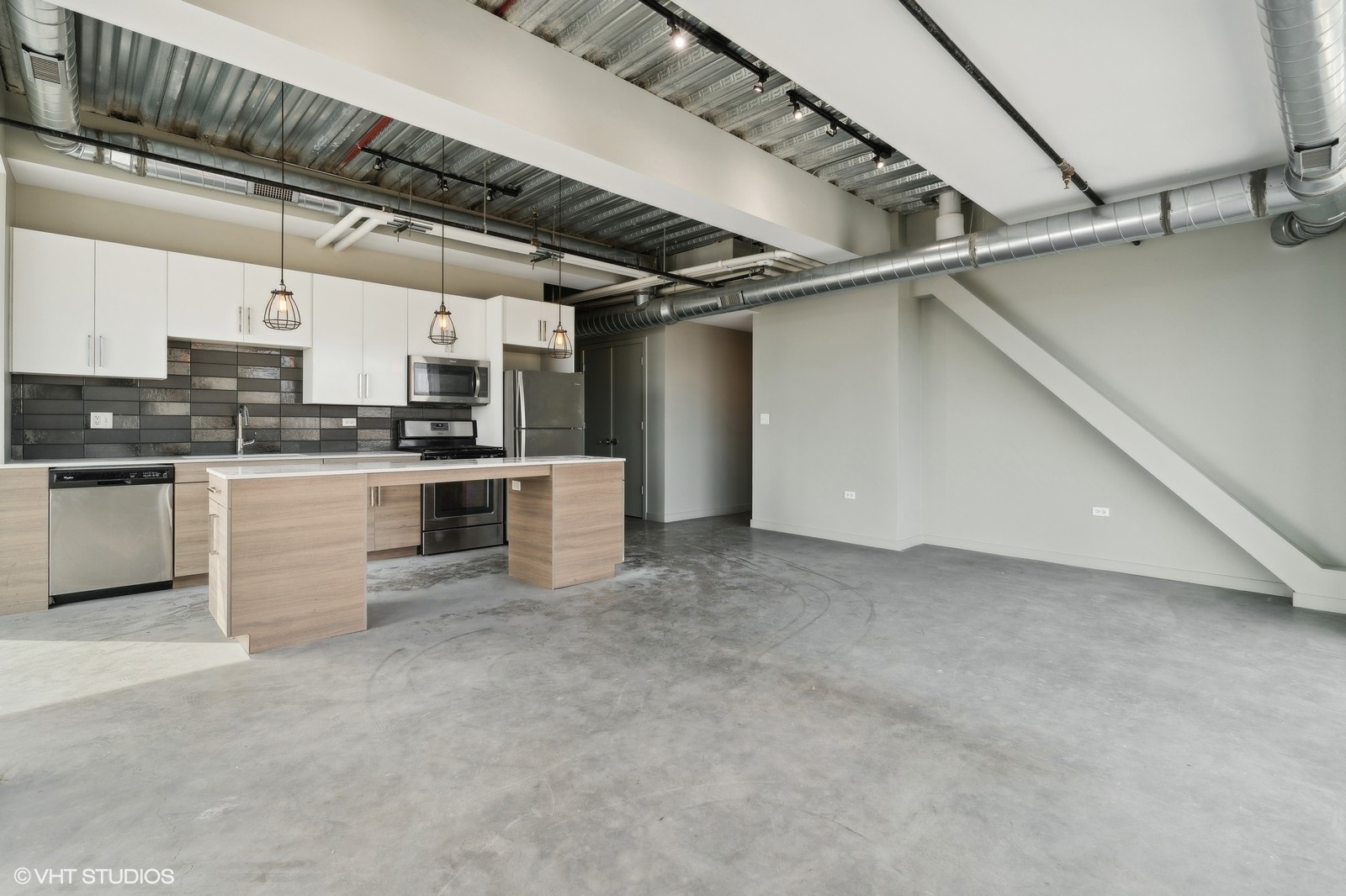 1241 N MILWAUKEE Avenue Unit: 701