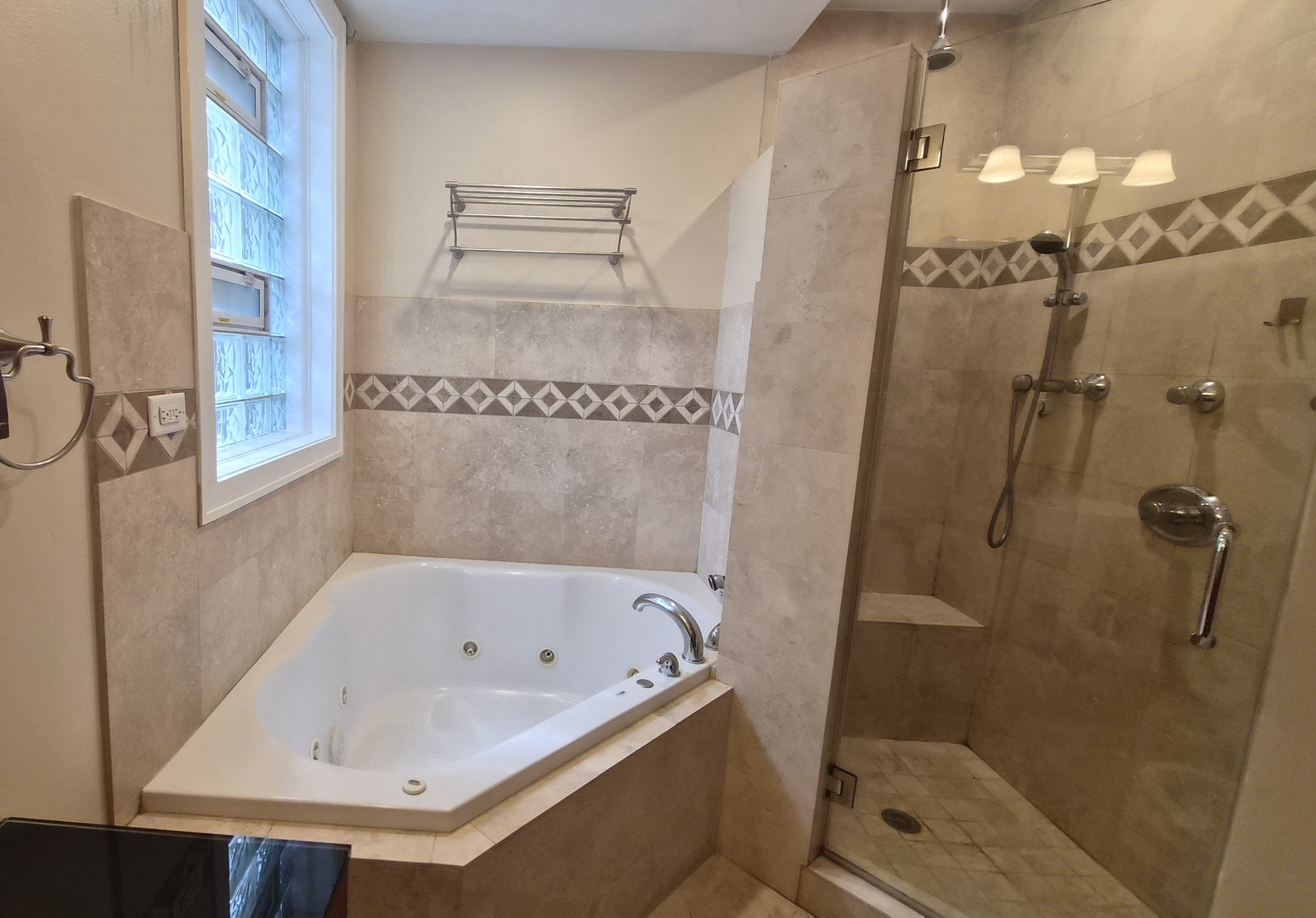 731 N Elizabeth Street Unit: 1
