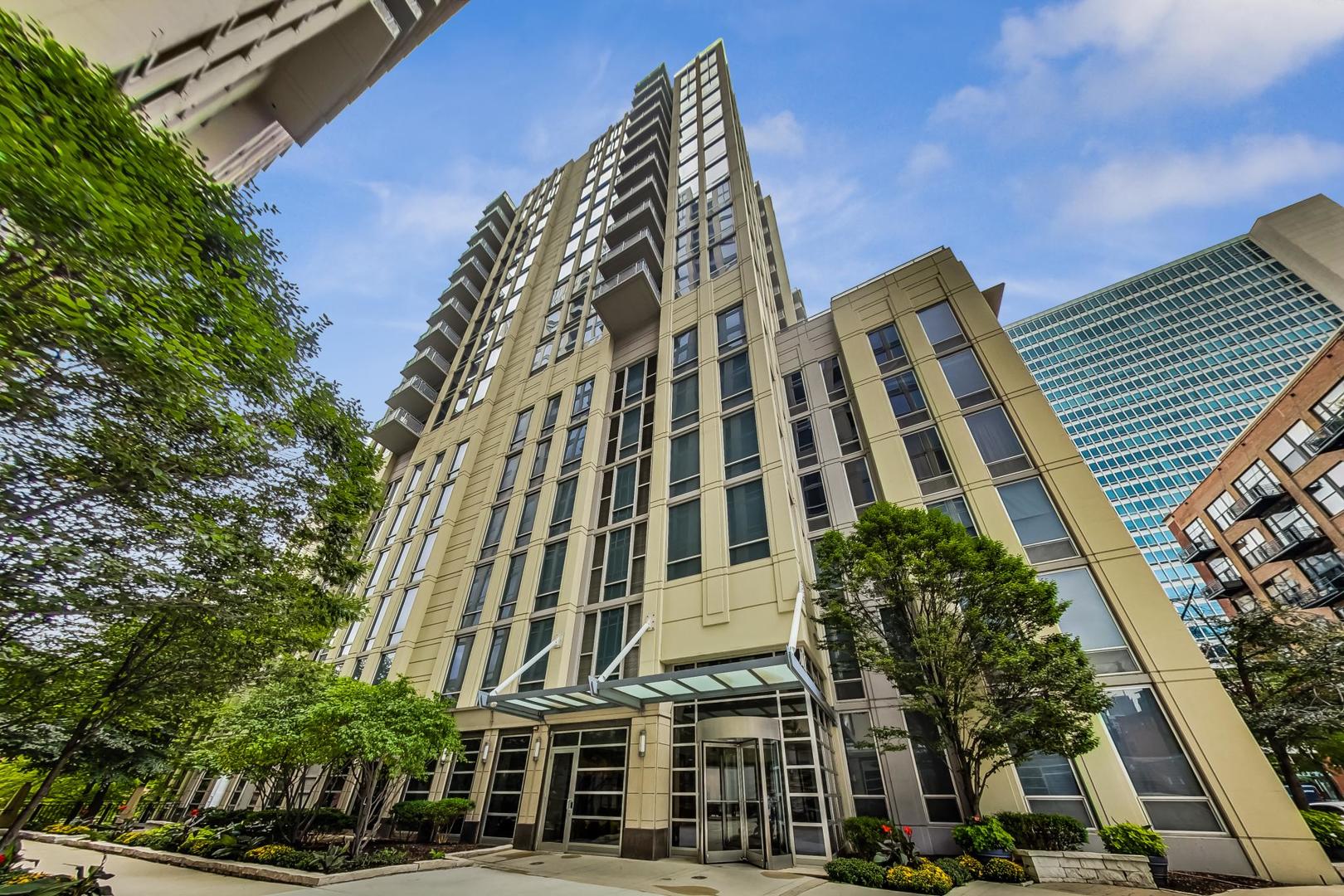 720 N Larrabee Street Unit: 1405