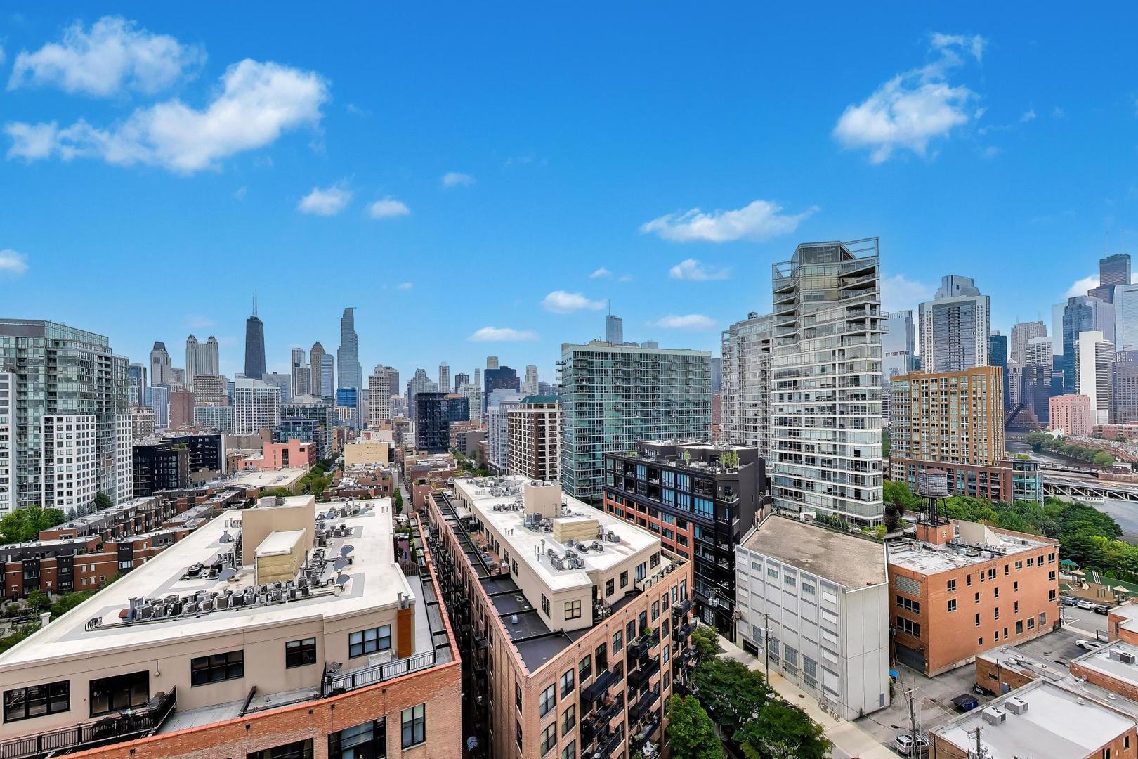 720 N Larrabee Street Unit: 1405