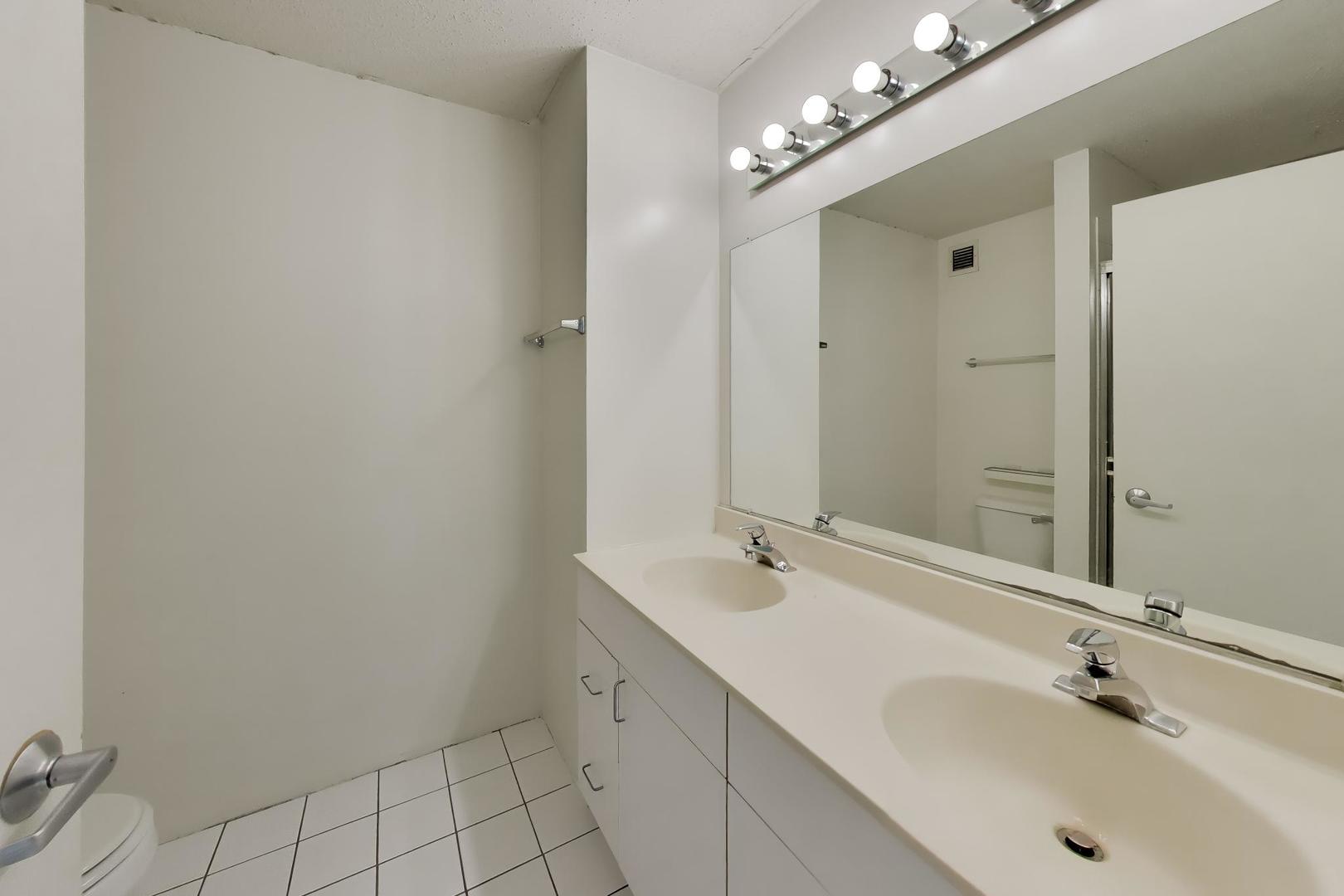 3115 S Michigan Avenue Unit: 307