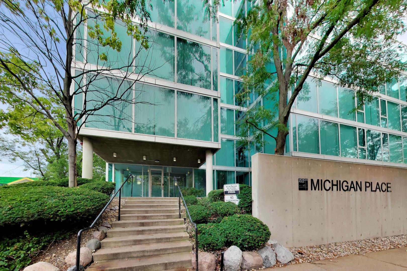 3115 S Michigan Avenue Unit: 307