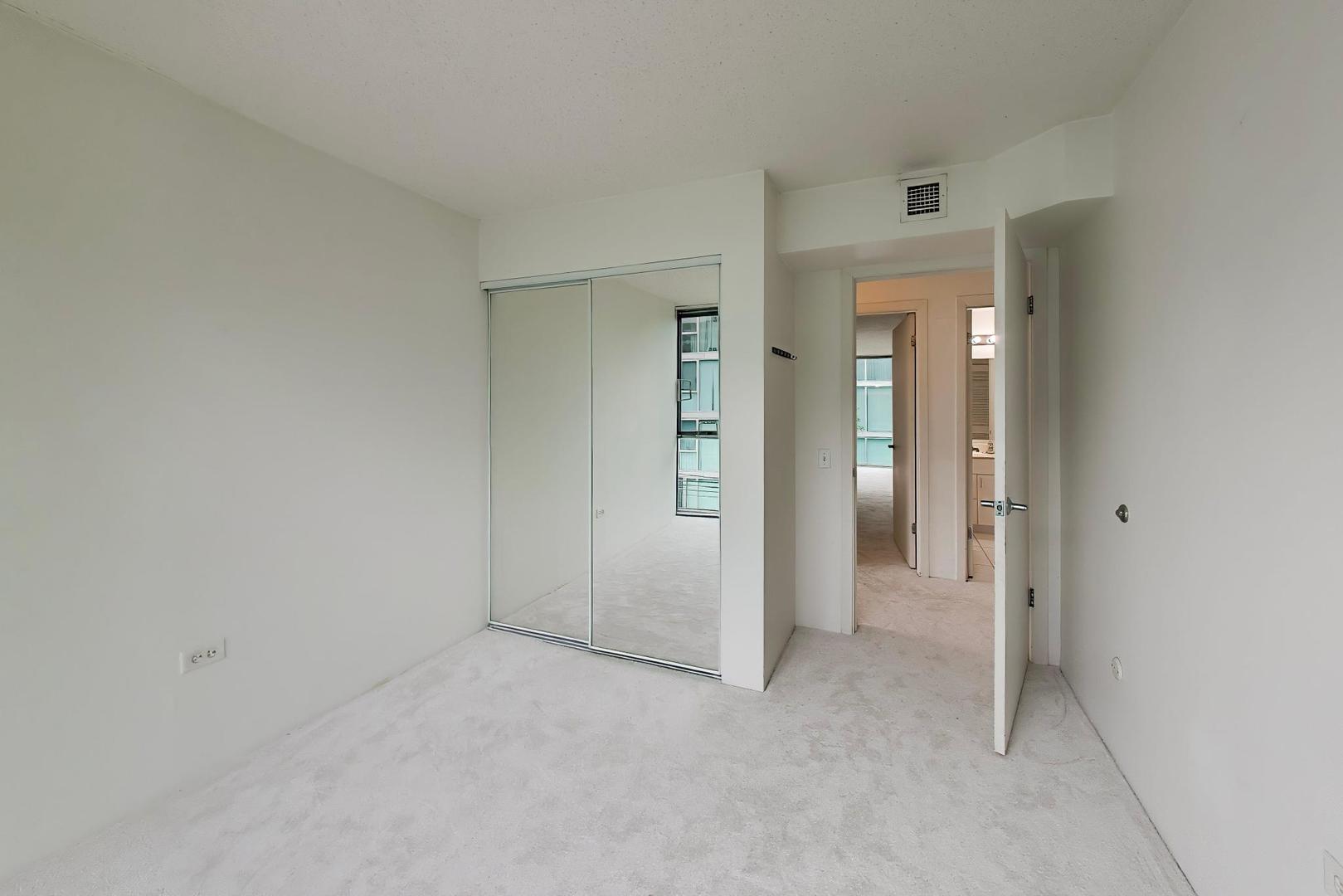 3115 S Michigan Avenue Unit: 307