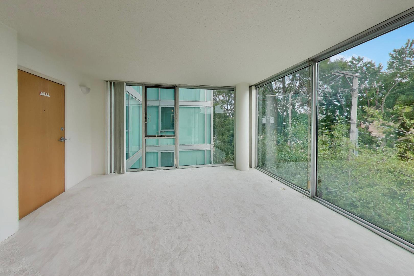 3115 S Michigan Avenue Unit: 307
