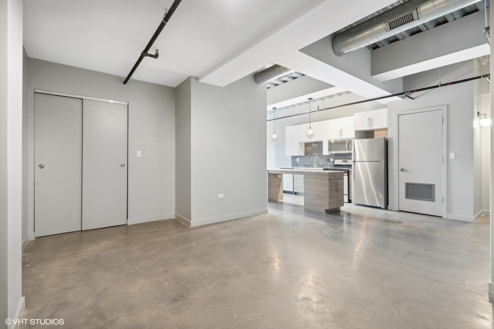 1241 N MILWAUKEE Avenue Unit: 605