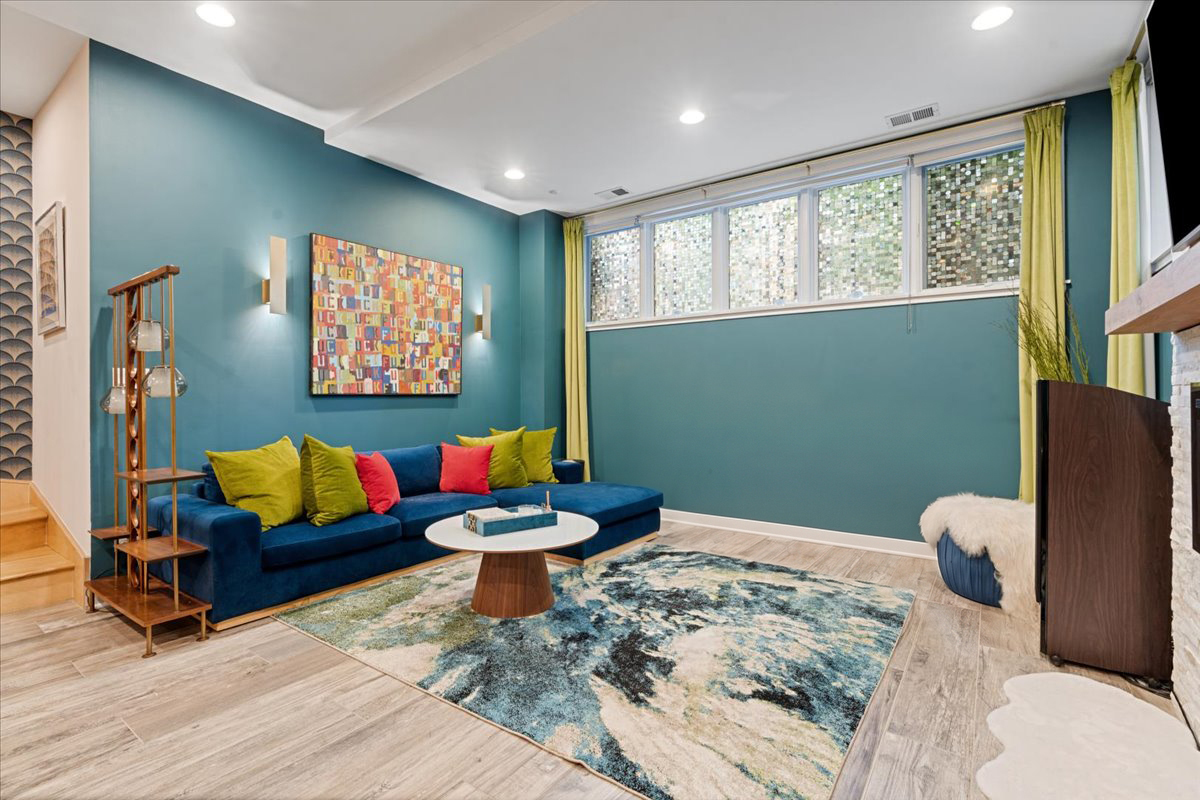 4842 N Damen Avenue Unit: 1