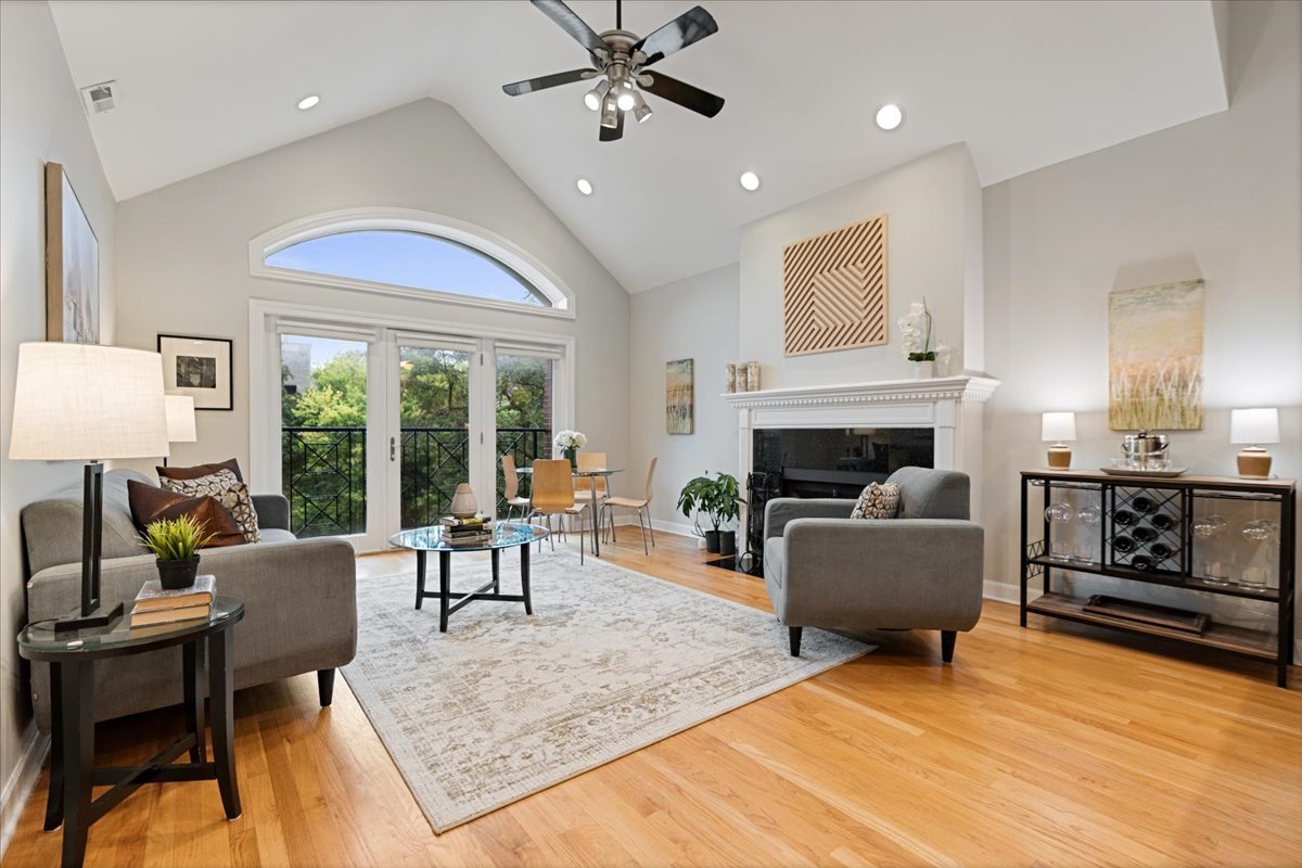 3223 N Clifton Avenue Unit: 3N