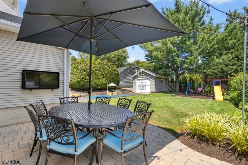 711 Westfield Ave
