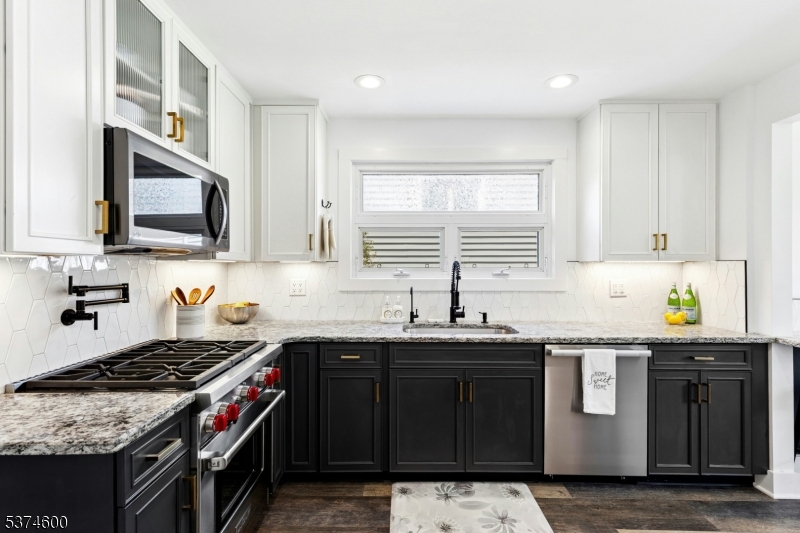 711 Westfield Ave
