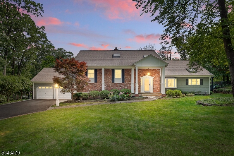 149 Knollwood Dr