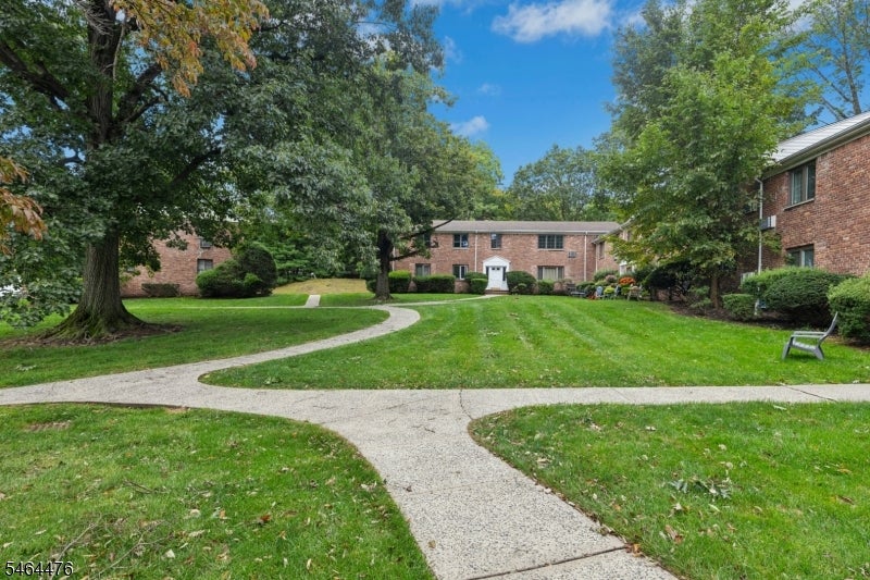 86B Troy Dr B