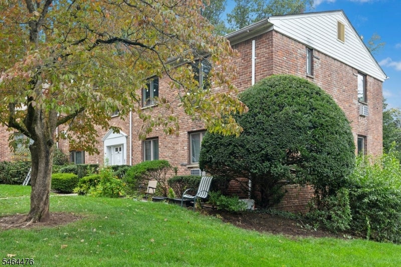 86B Troy Dr B