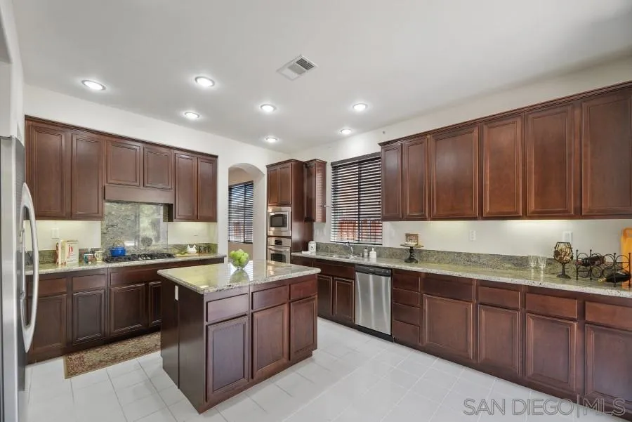 1251 Bellingham Drive
