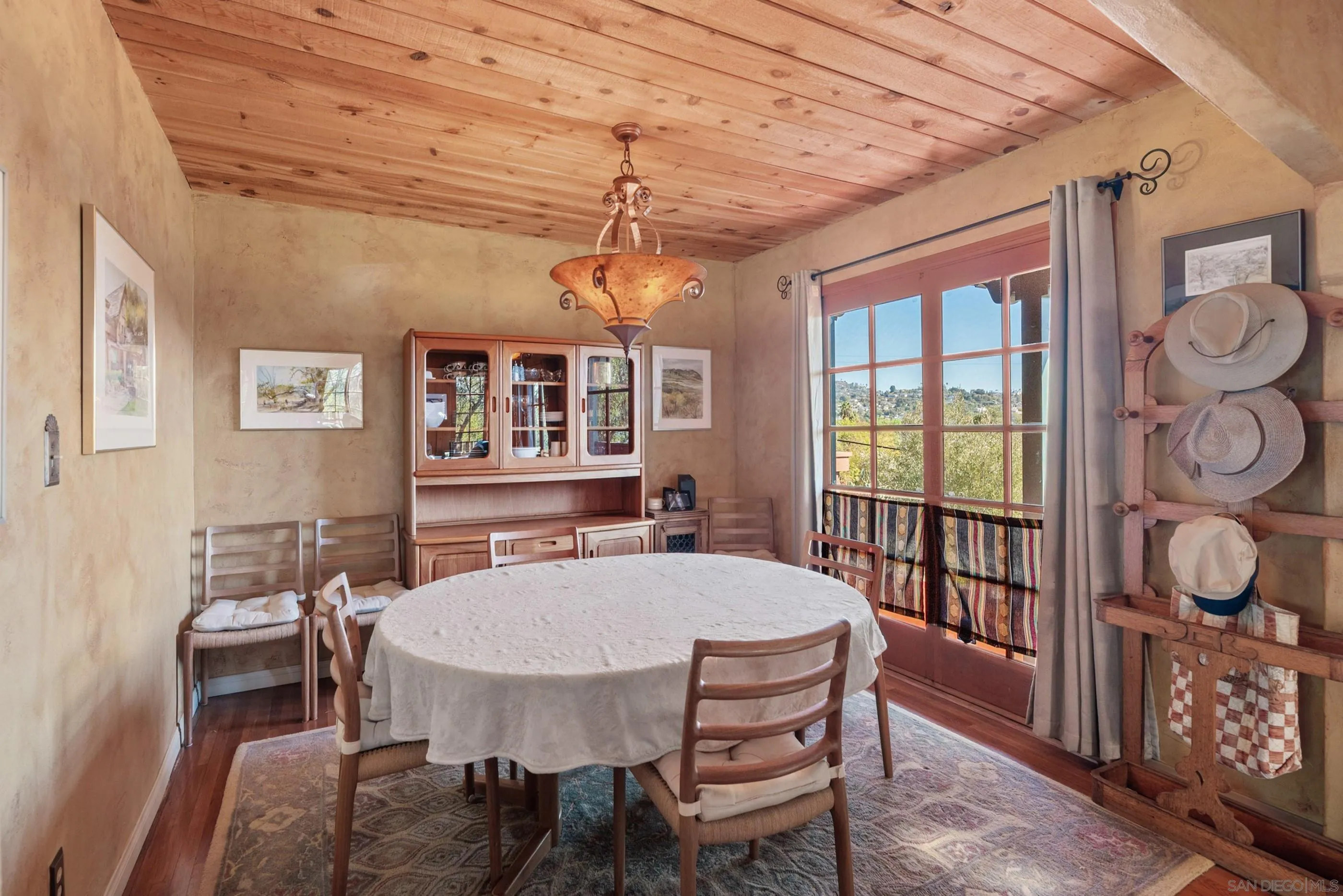 8873 Golf Drive