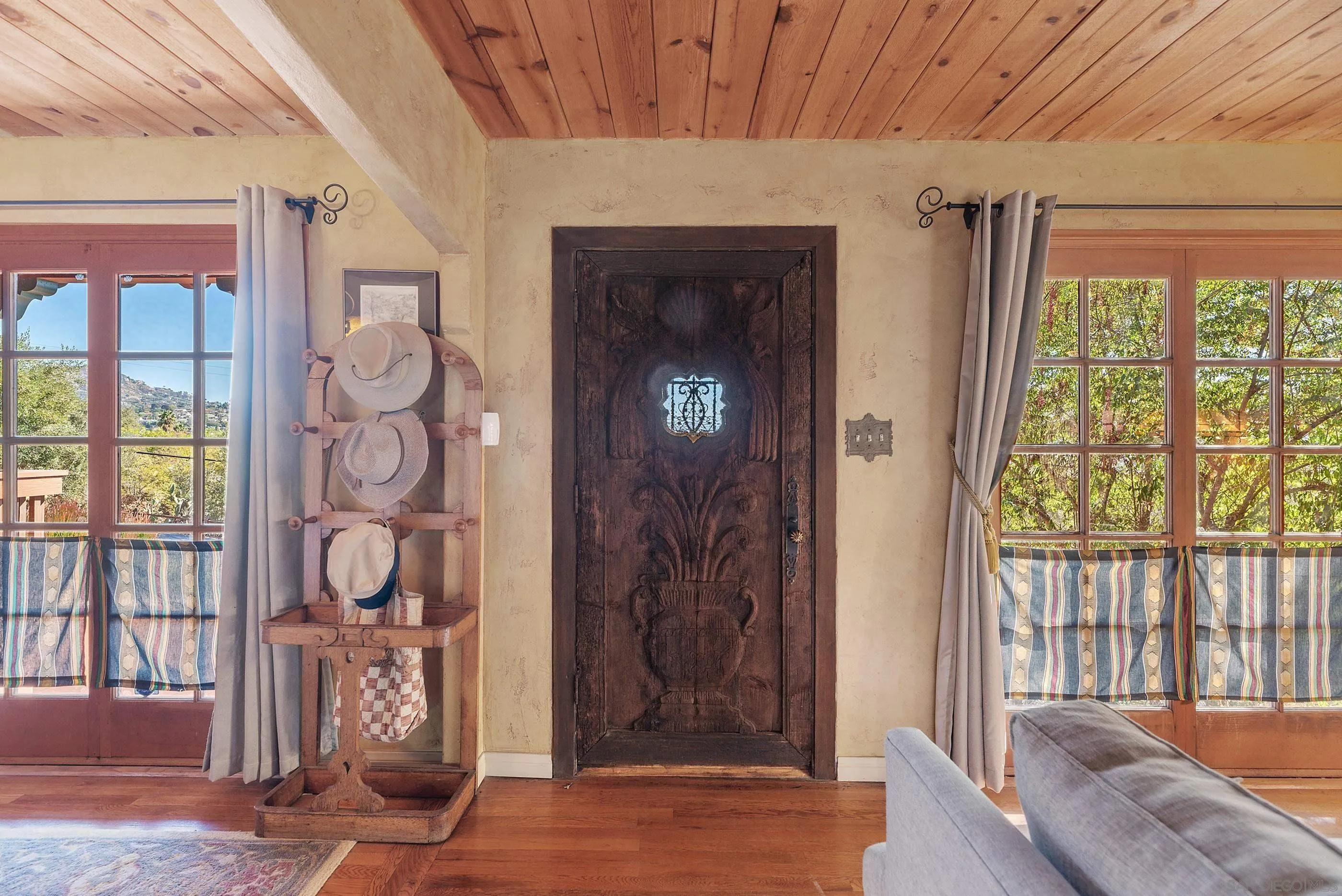 8873 Golf Drive