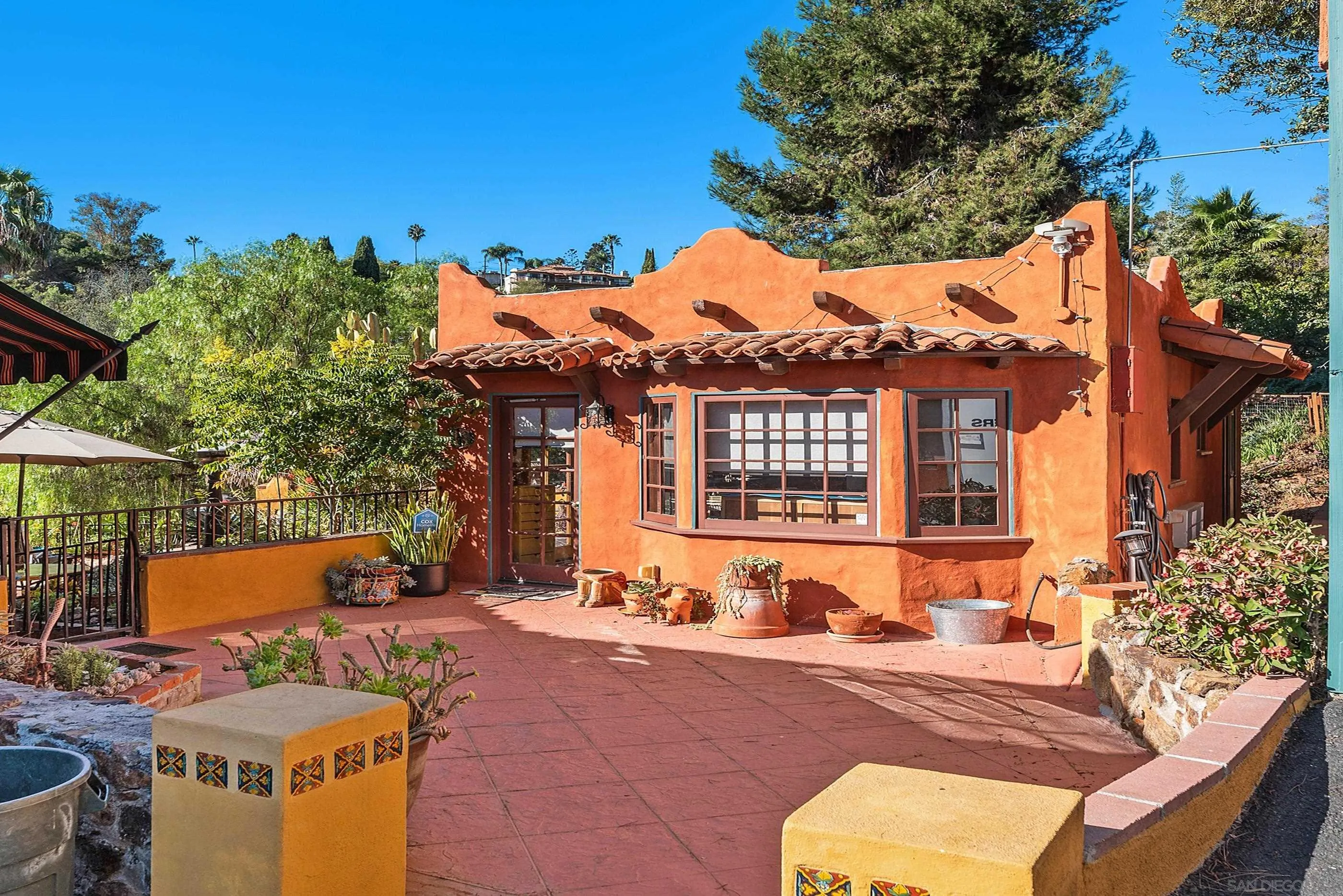 8873 Golf Drive