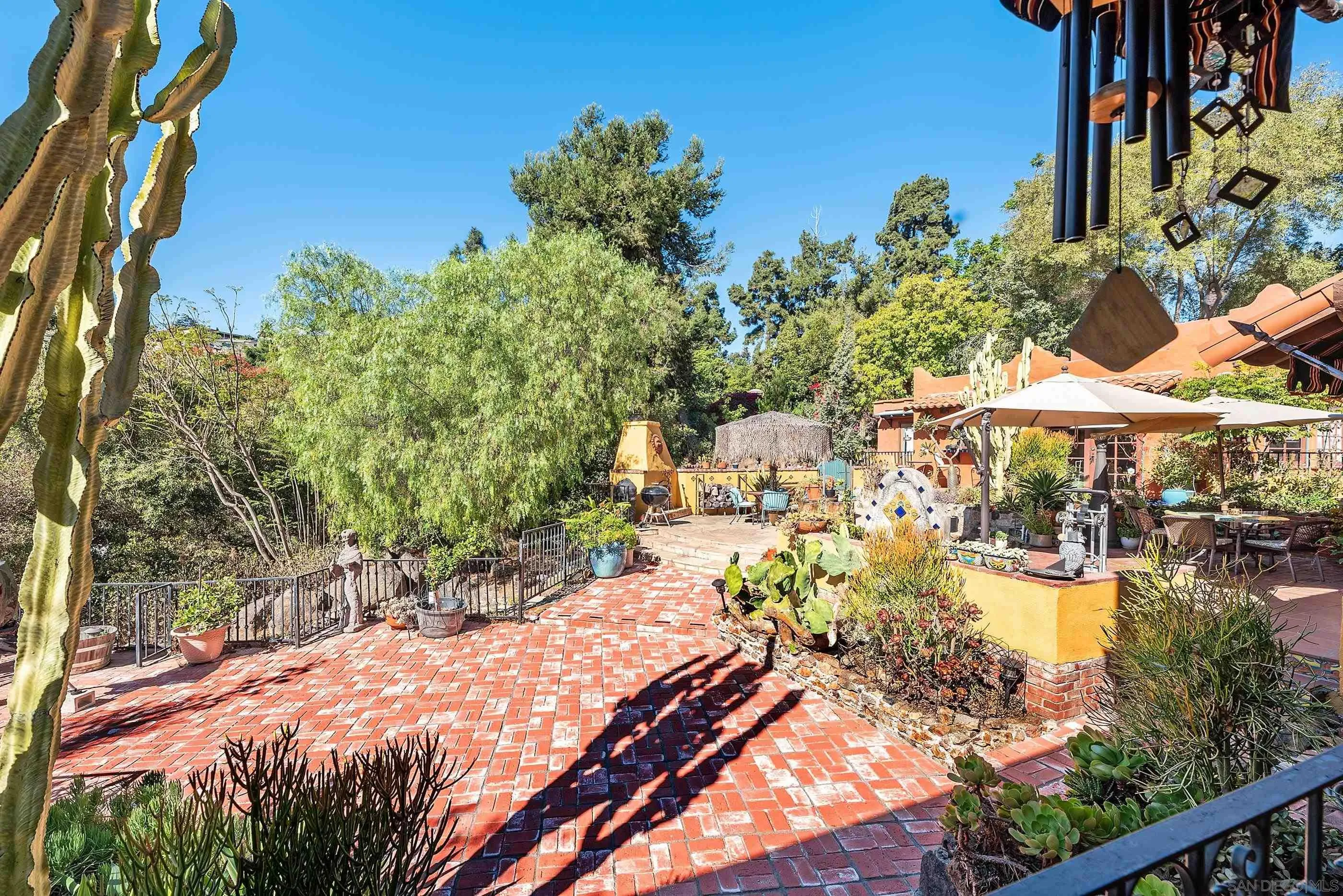 8873 Golf Drive