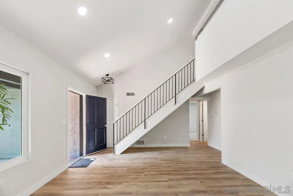 13765 Celestial Rd