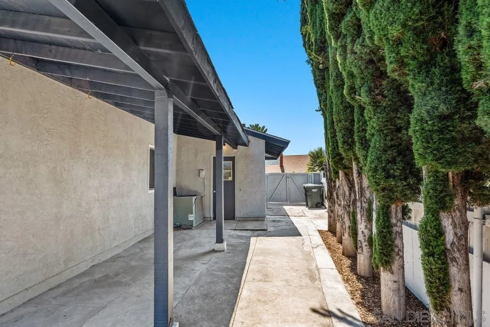13765 Celestial Rd