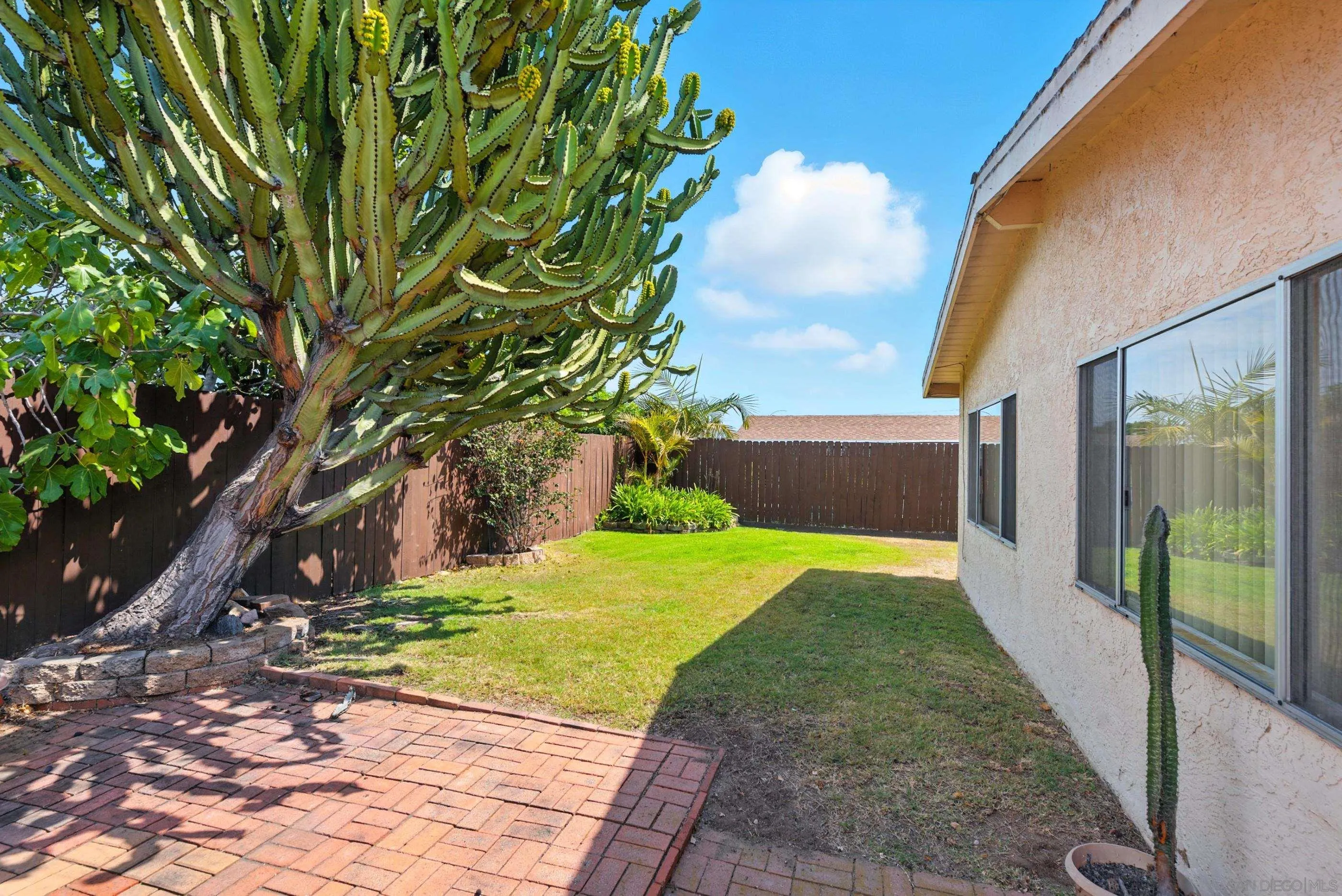 1231 Napa Ave