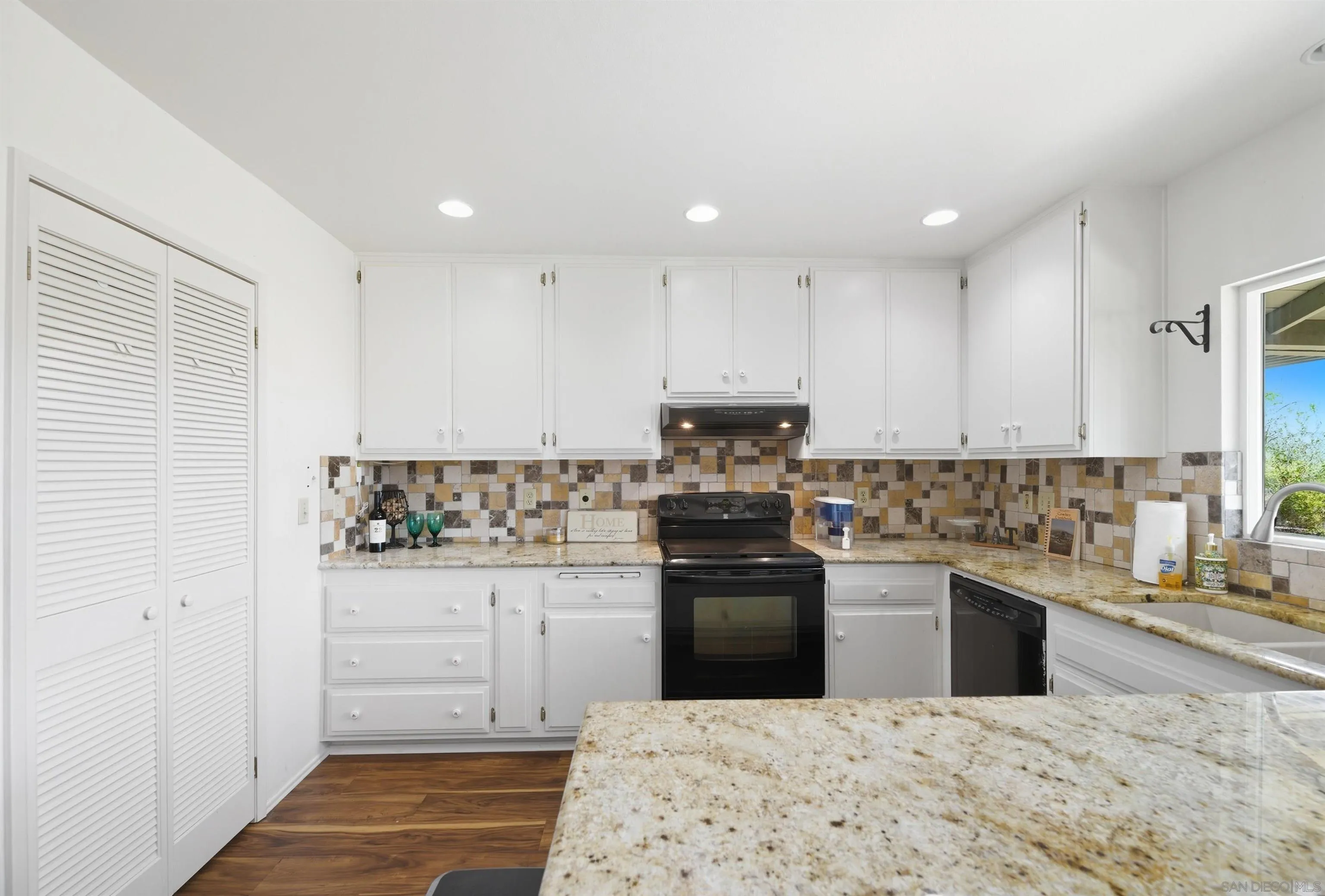 12907 Francine Terrace