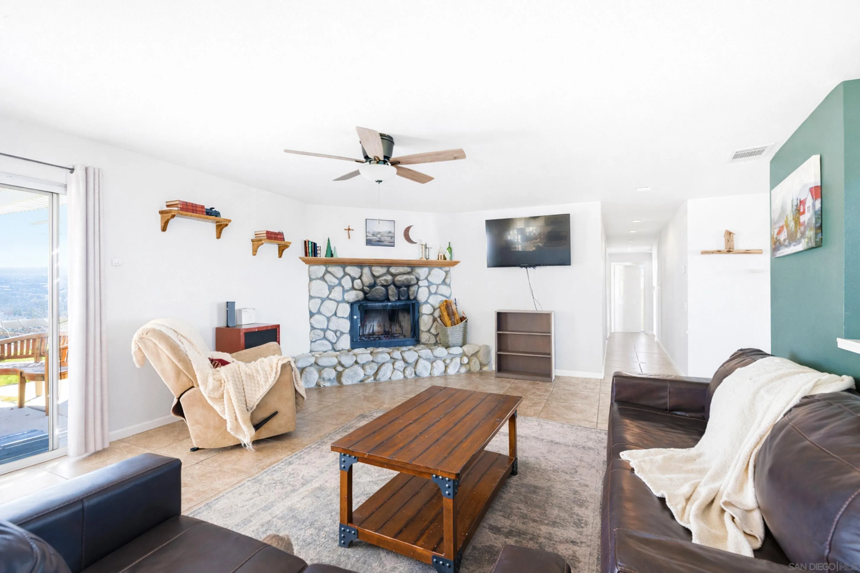 41494 Rolling Hills Drive