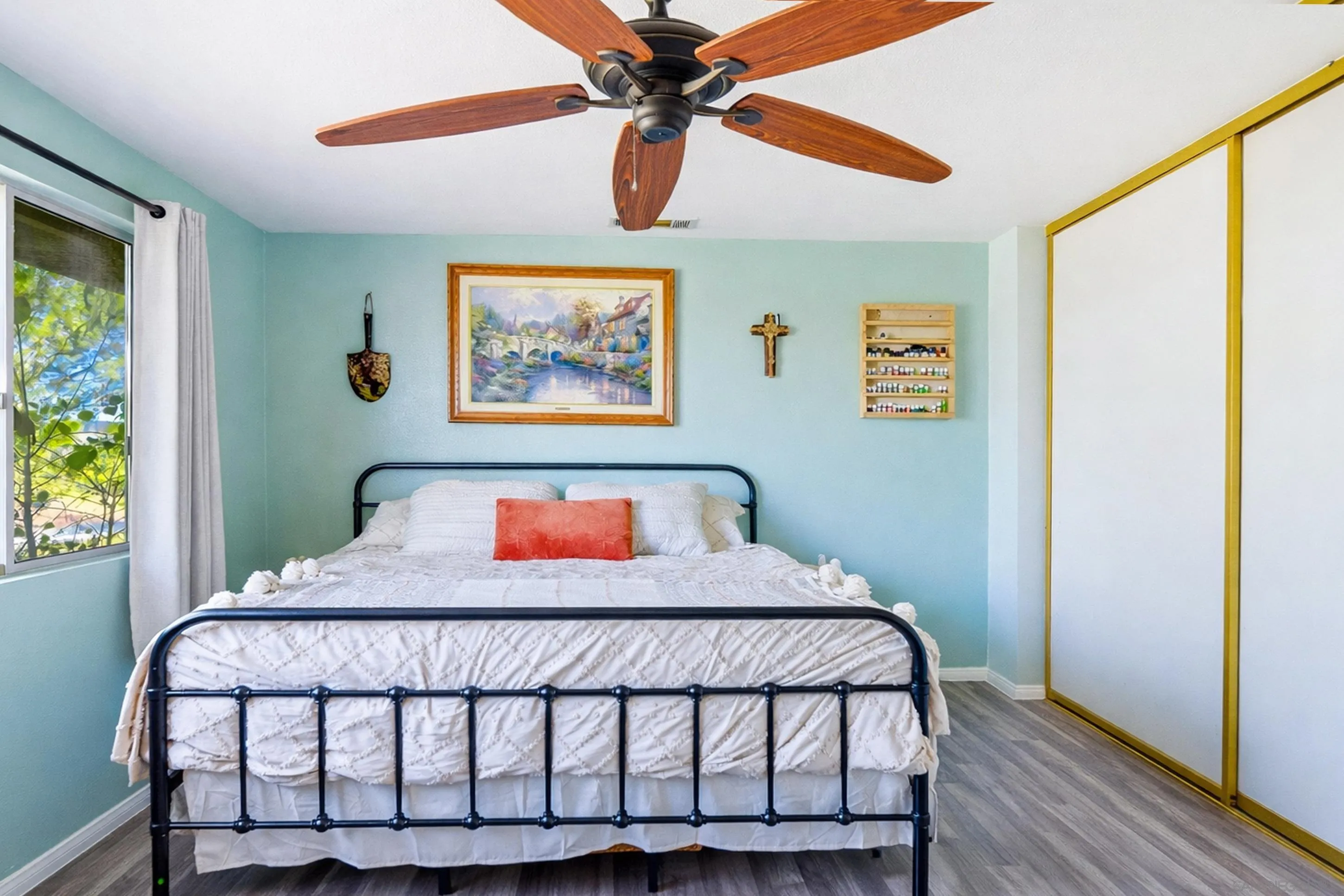 41494 Rolling Hills Drive