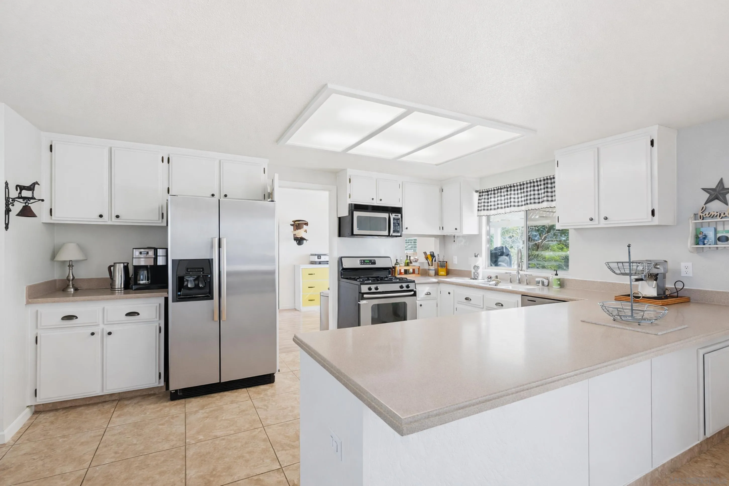 41494 Rolling Hills Drive