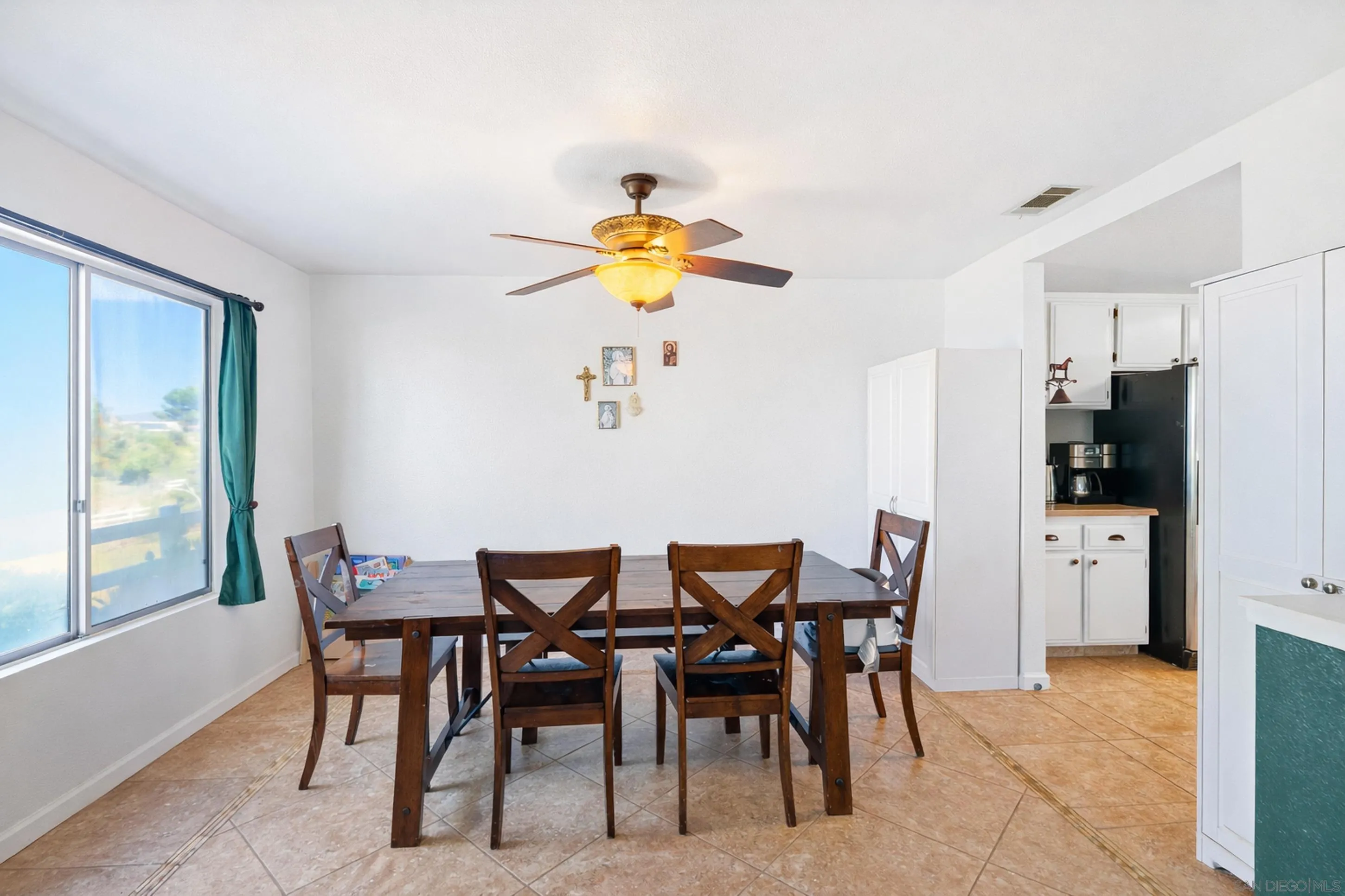 41494 Rolling Hills Drive